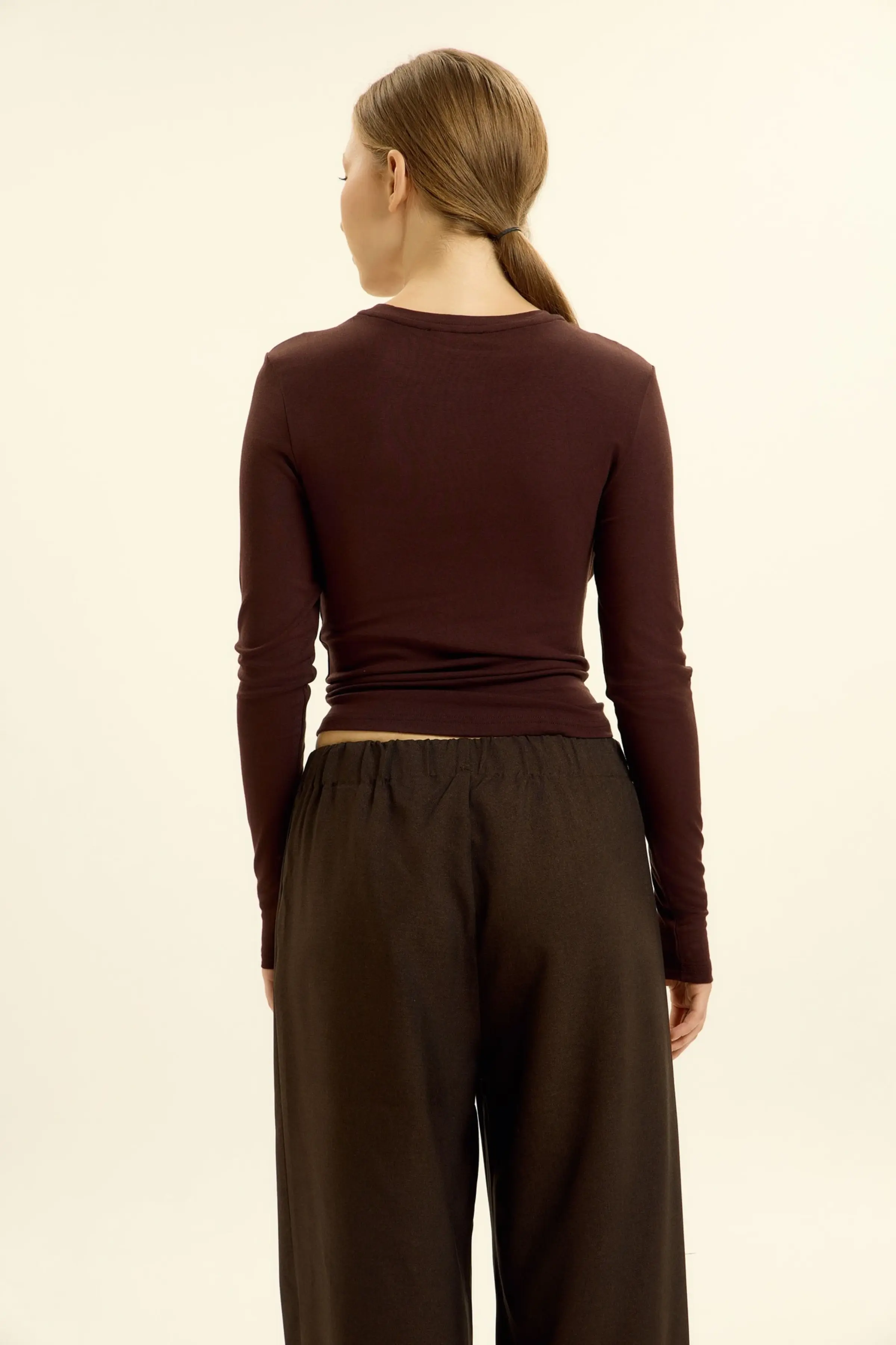 Лонгслив коричневый для женщин 46241-13 59