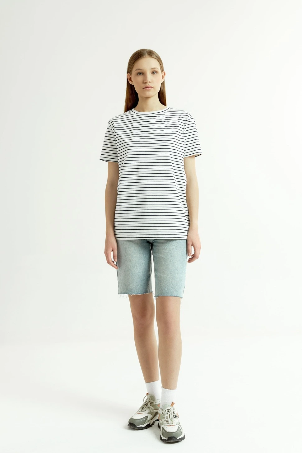 Футболка бело-синяя полоска для женщин 44286-48 67