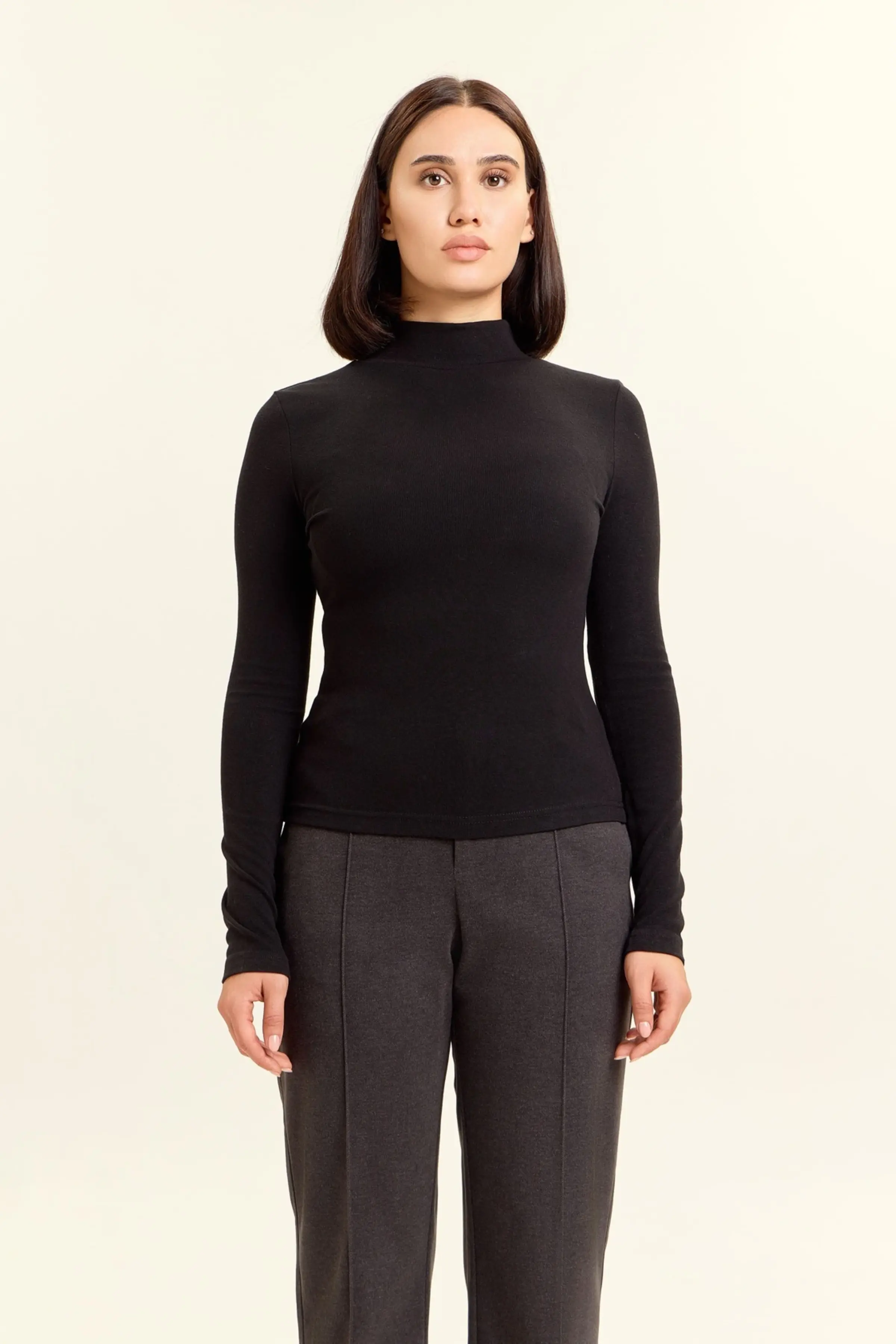 Лонгслив черный для женщин 47224-1 59