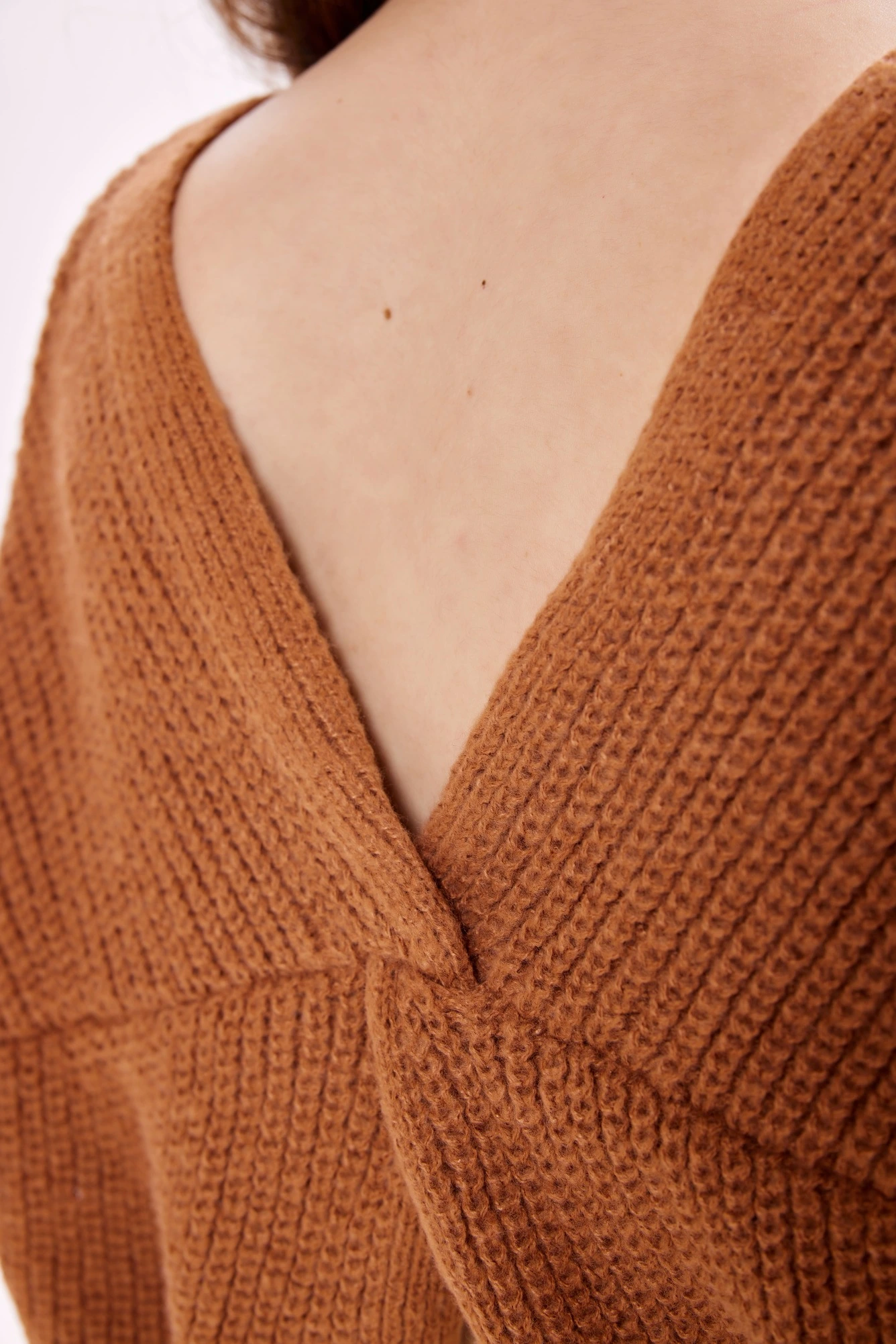 Свитер коричневый для женщин 39163-13 65