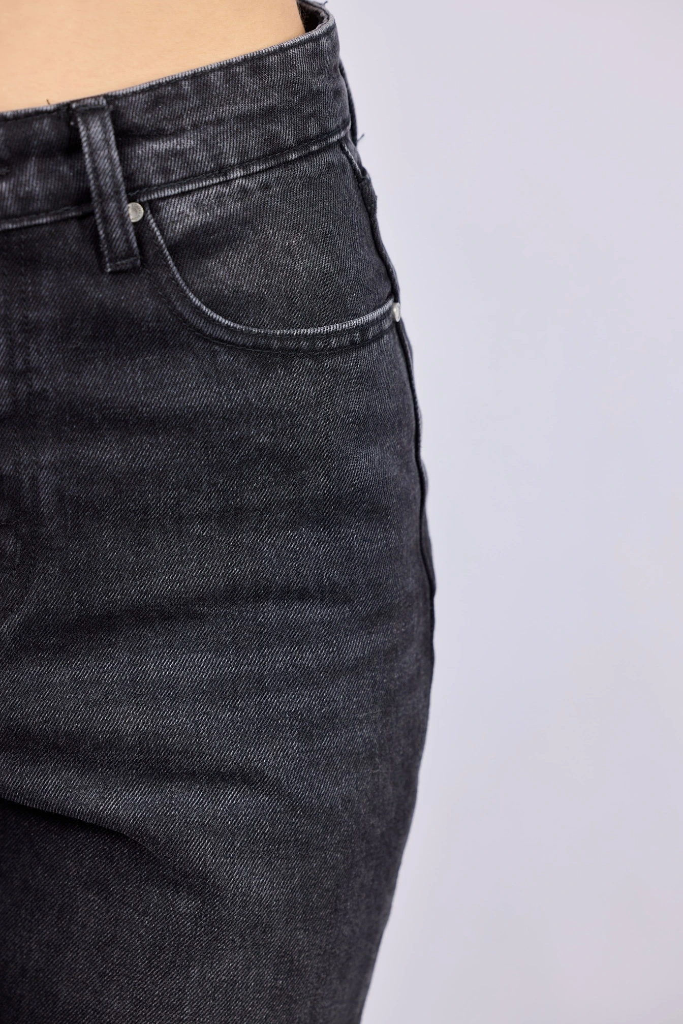 Джинсы черный для женщин 43755-1 74