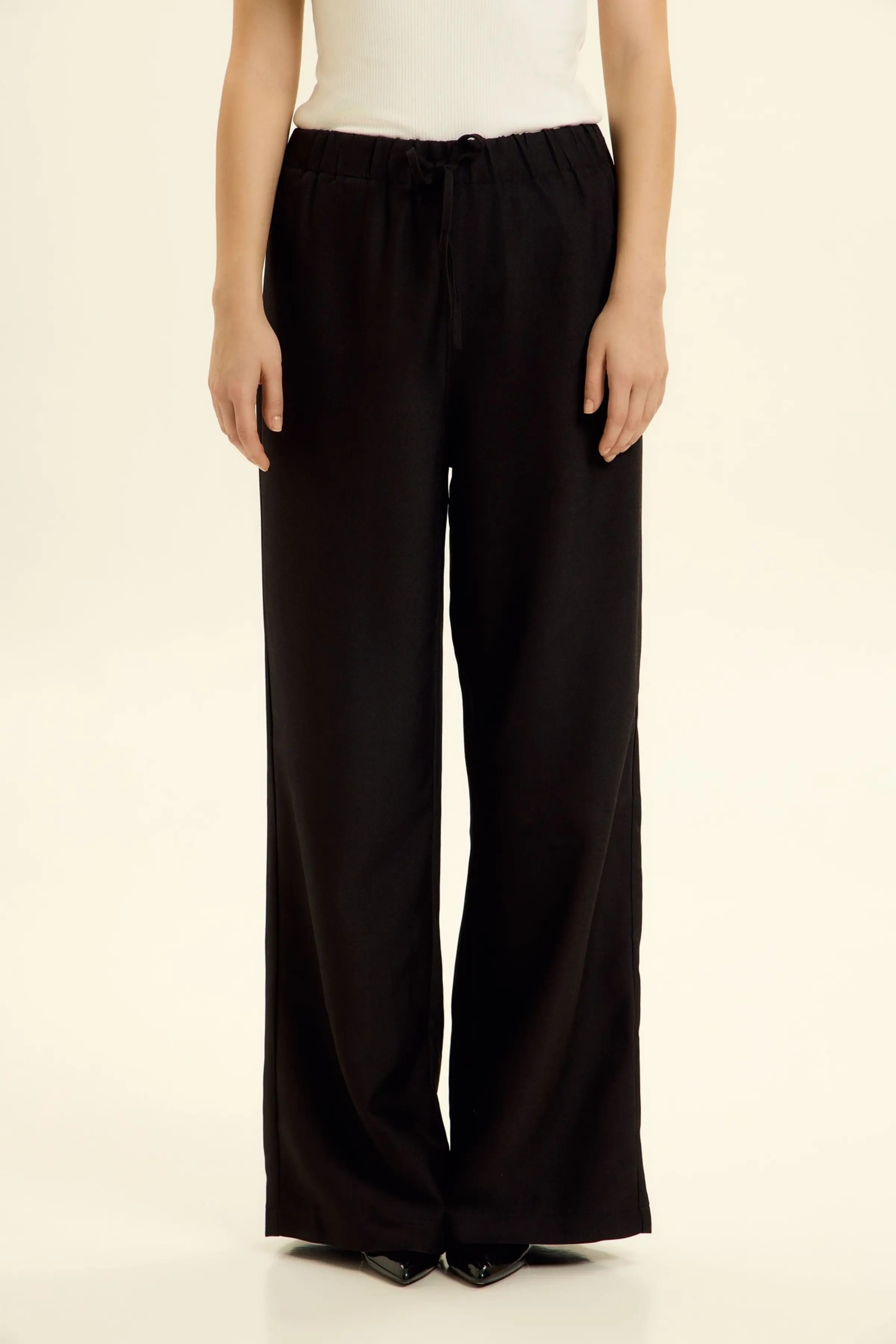 Брюки черный для женщин 46230-1 71