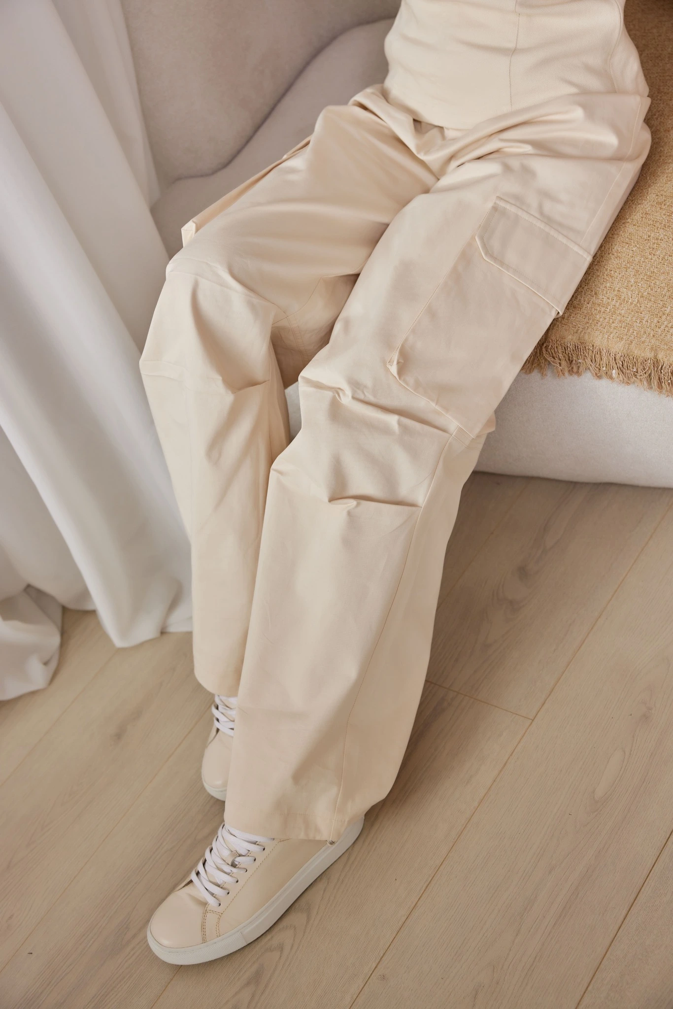 Брюки бежевый для женщин 40136-15 71