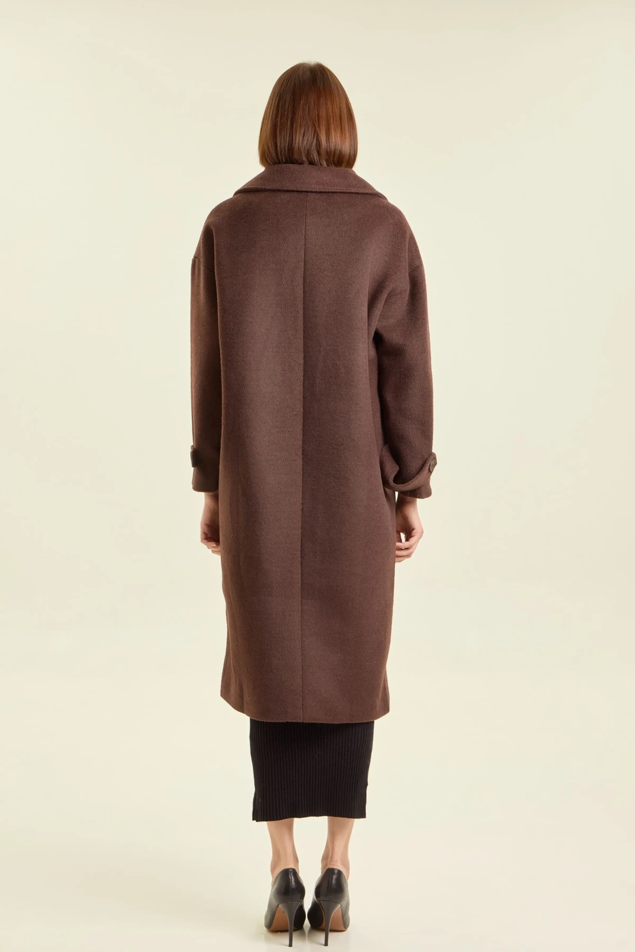 Пальто коричневый для женщин 47111-13 53