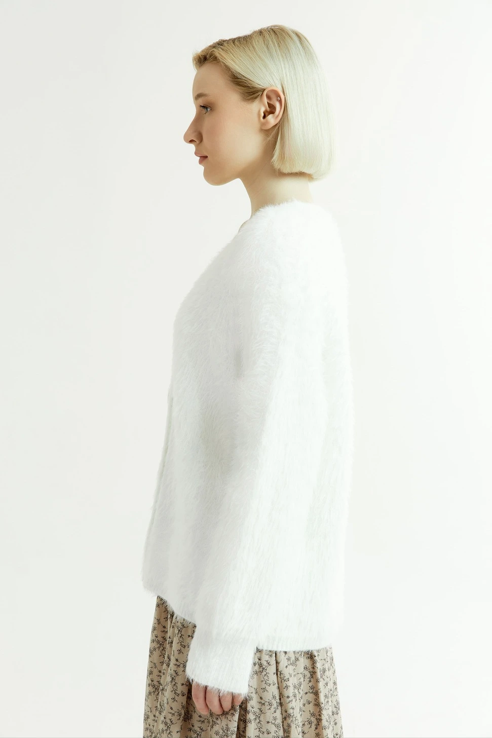 Кардиган белый для женщин 43142-4 50