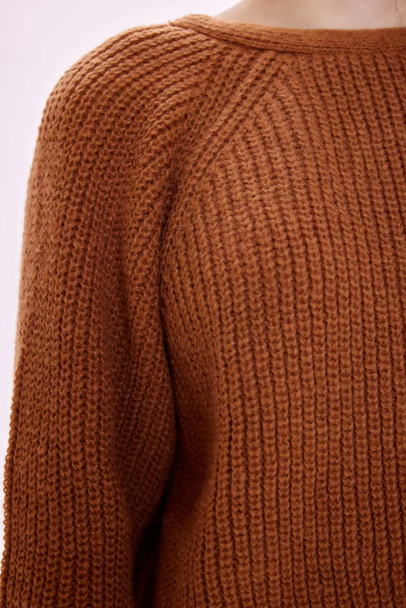 Свитер коричневый для женщин 39163-13 65