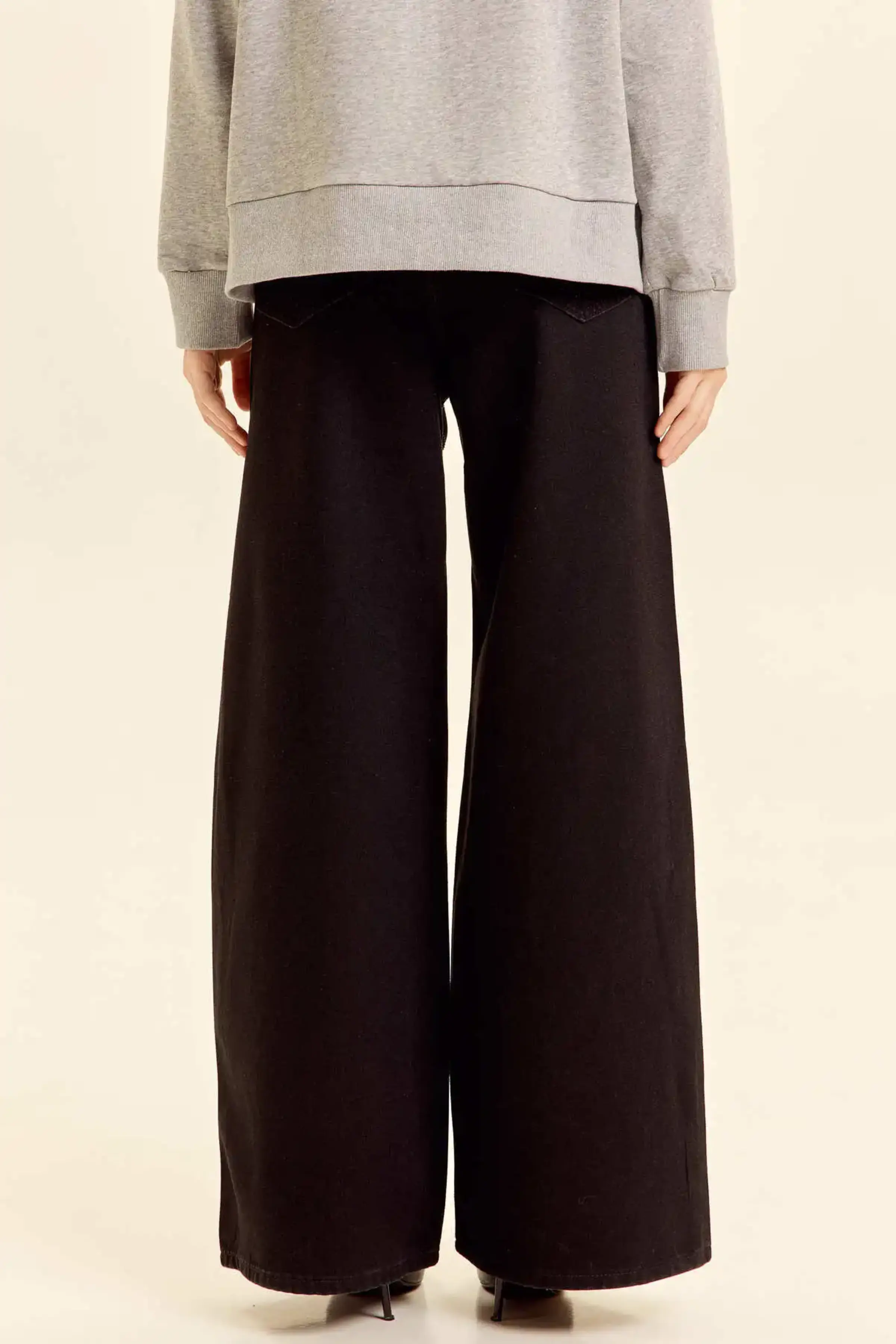 Джинсы черный для женщин 46195-1 74