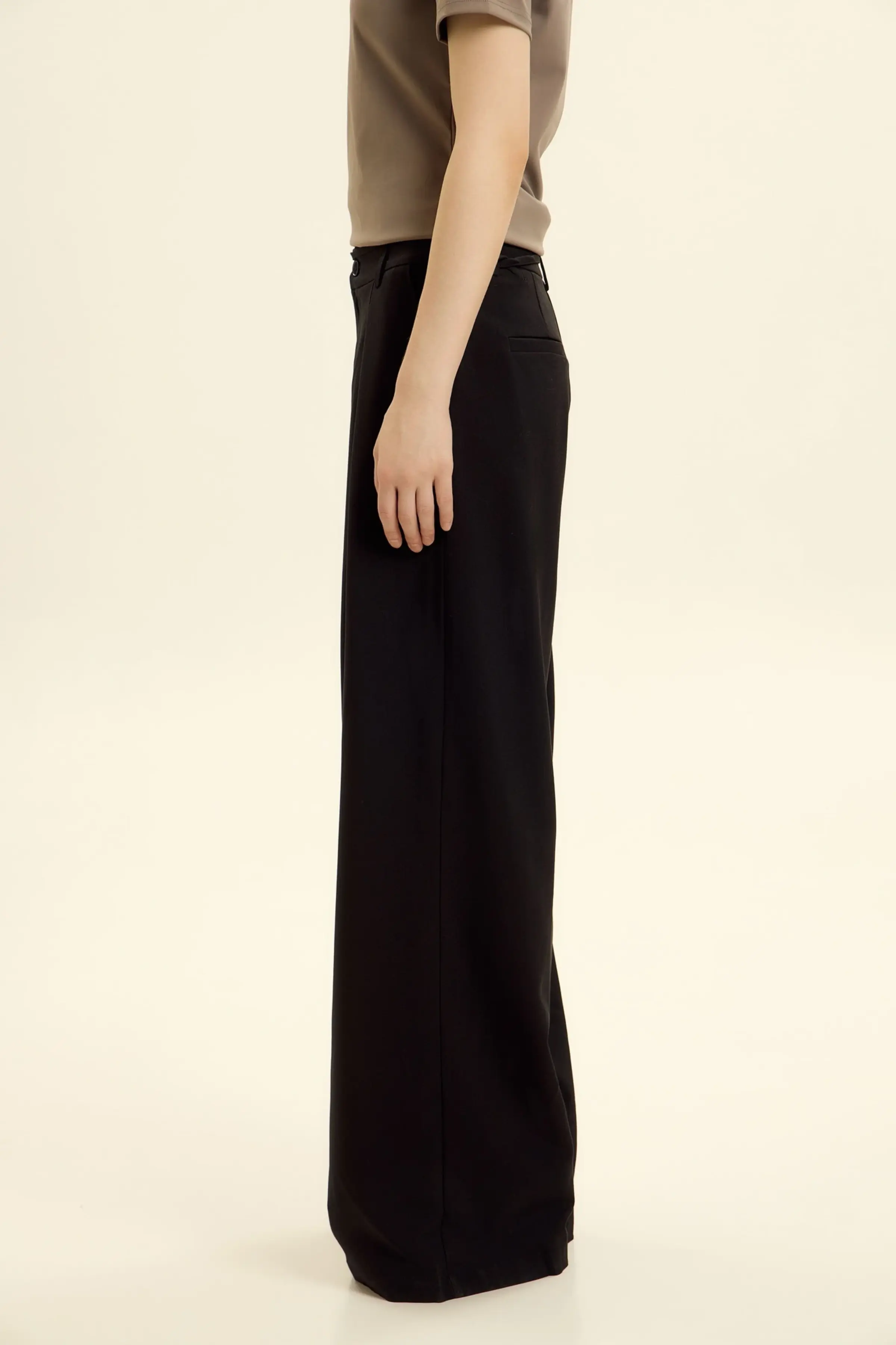 Брюки черный для женщин 46117-1 71