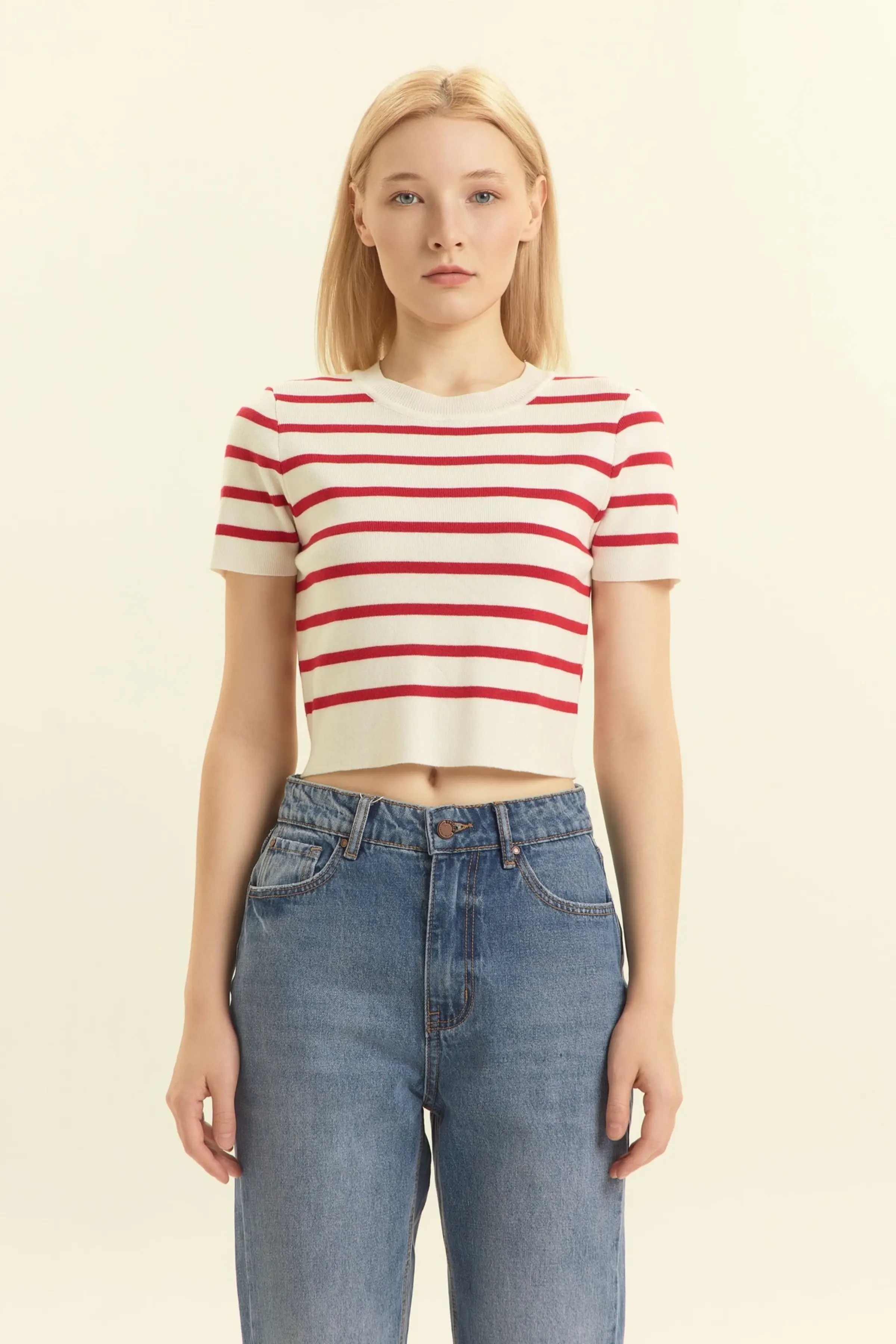 Джемпер бело-красная полоска для женщин 46342-50 60