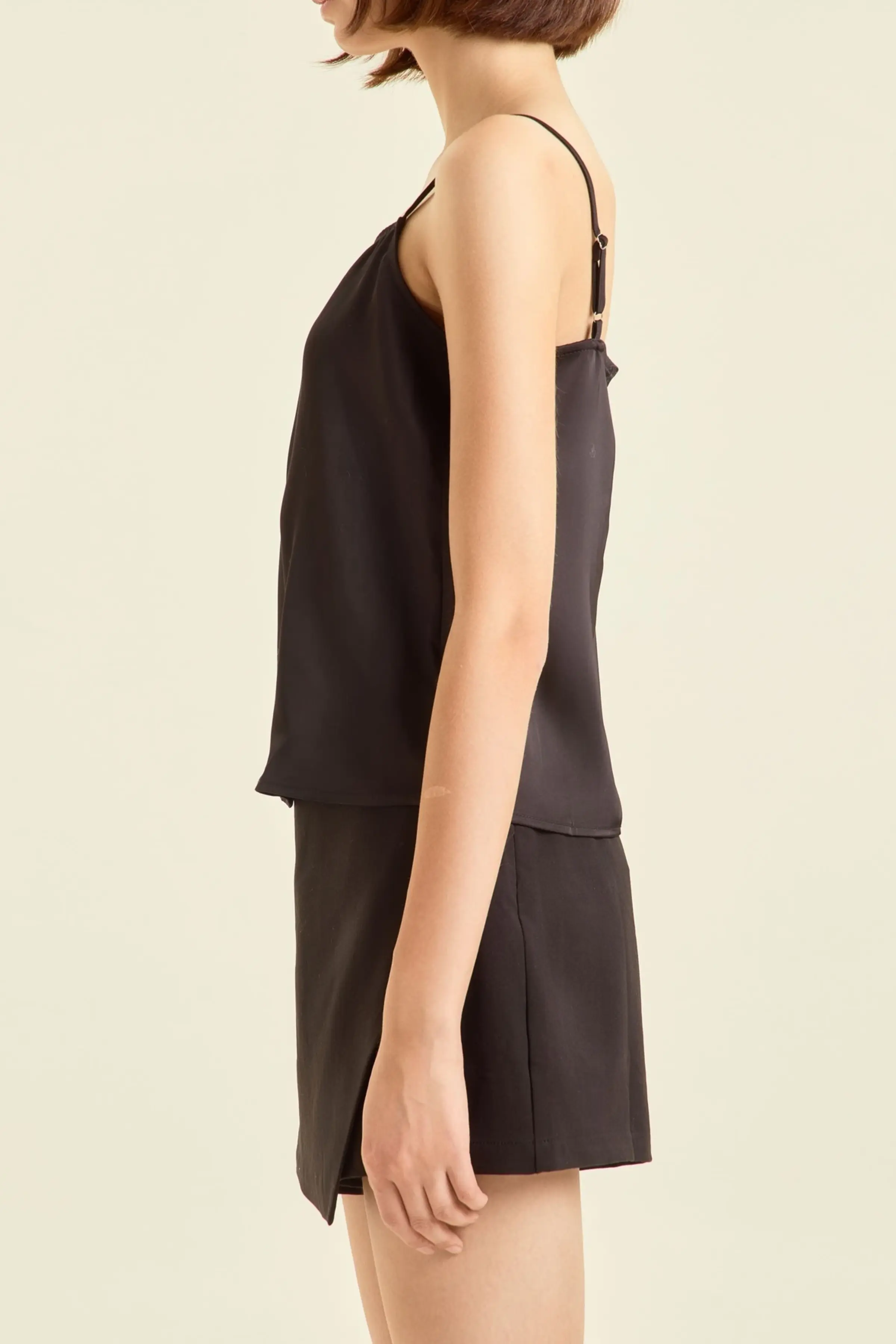 Топ черный для женщин 47261-1 46