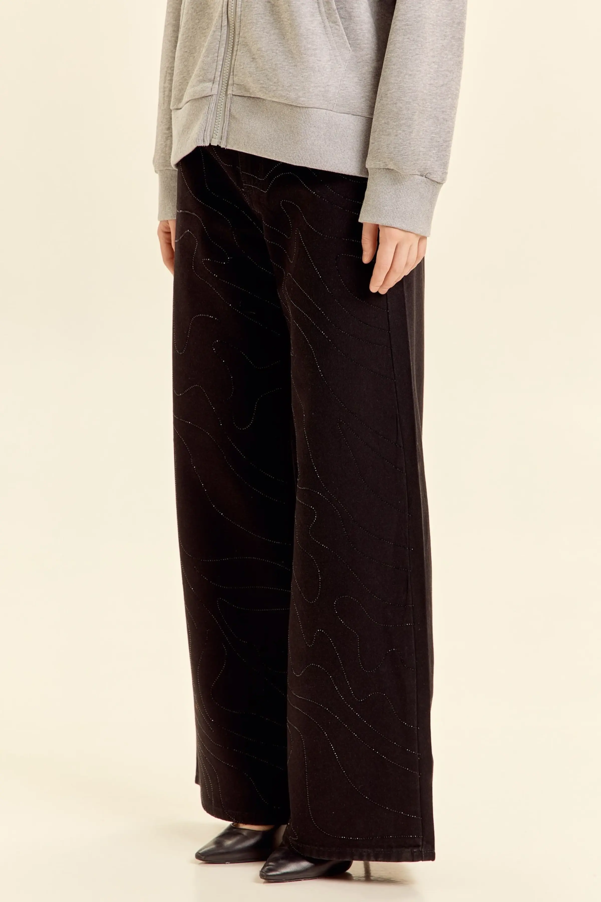 Джинсы черный для женщин 46195-1 74