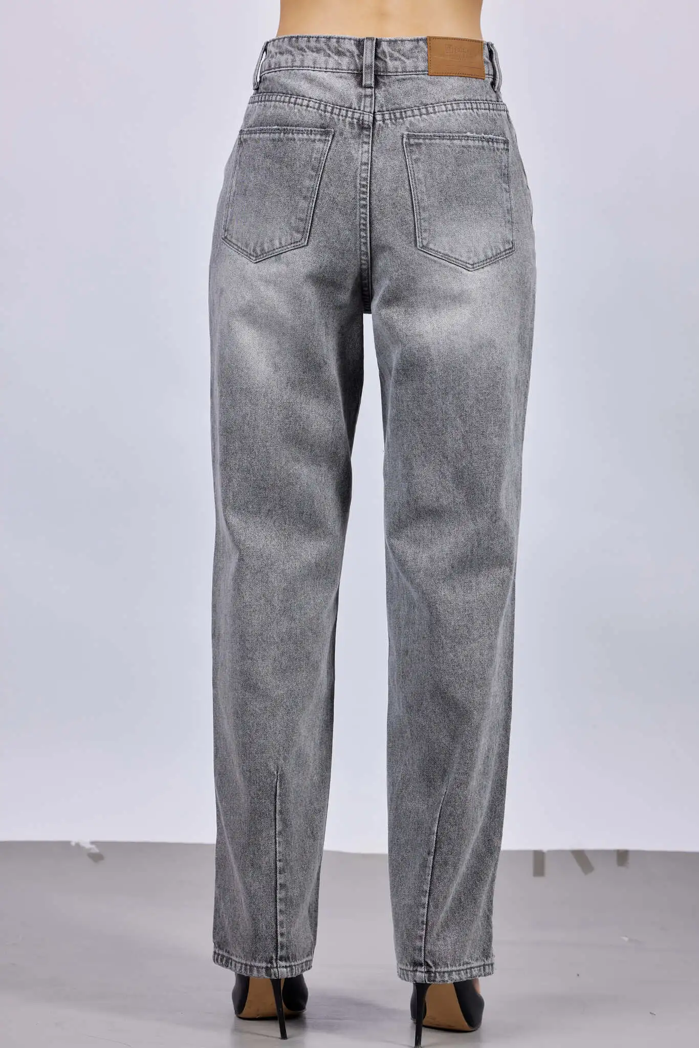 Джинсы серый для женщин 43350-61 74