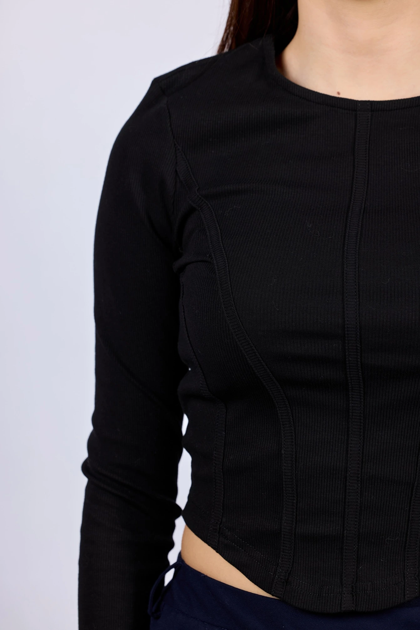 Лонгслив черный для женщин 43164-1 59