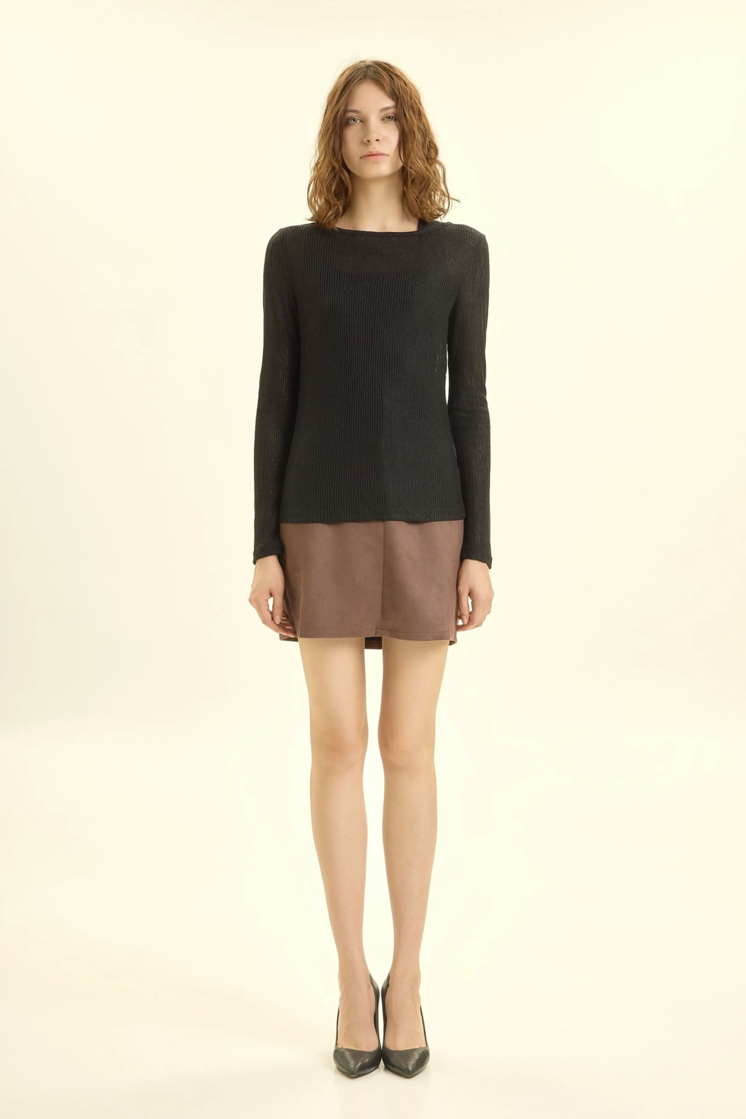 Лонгслив черный для женщин 44306-1 59