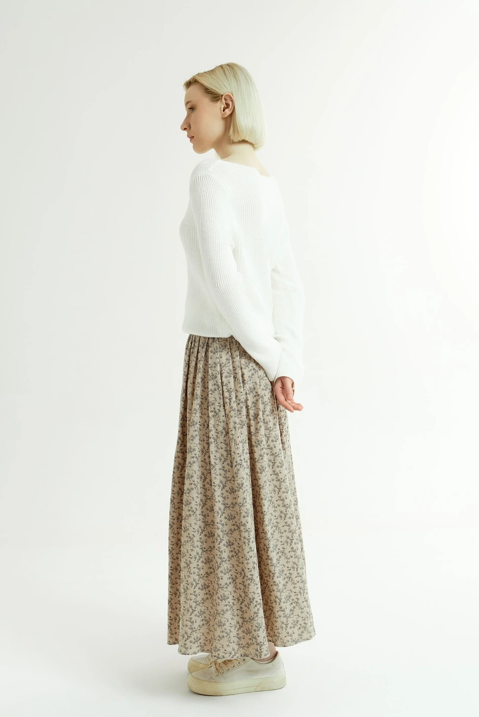 Юбка бежевый в цветочек для женщин 44214-130 52