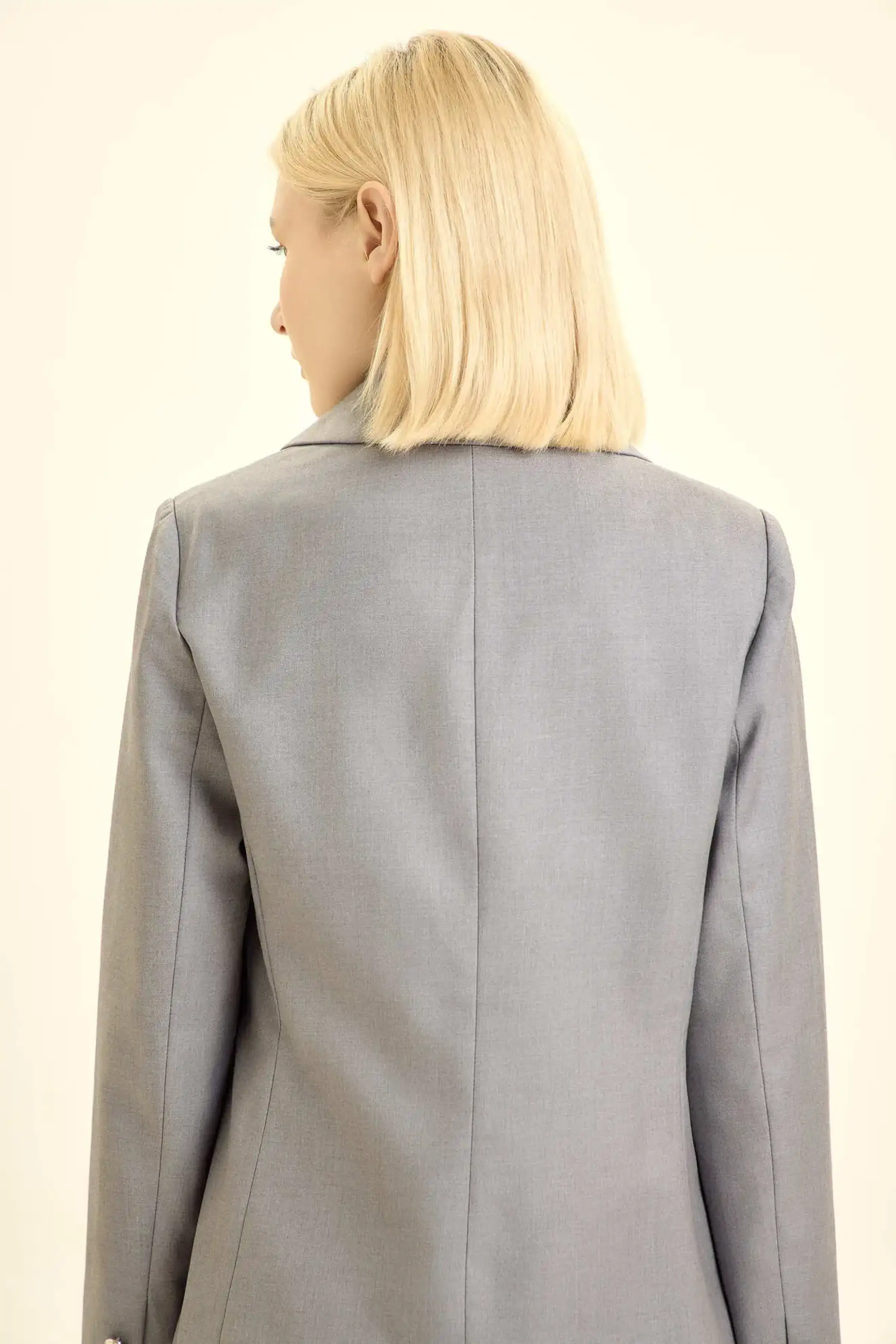 Жакет серый для женщин 46139-61 64