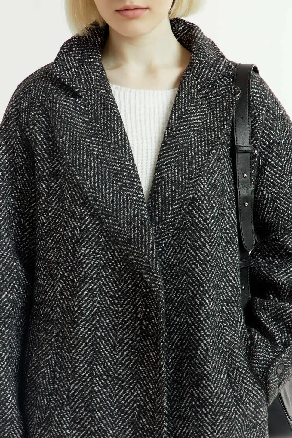 Пальто черно-белая полоска для женщин 43419-75 53