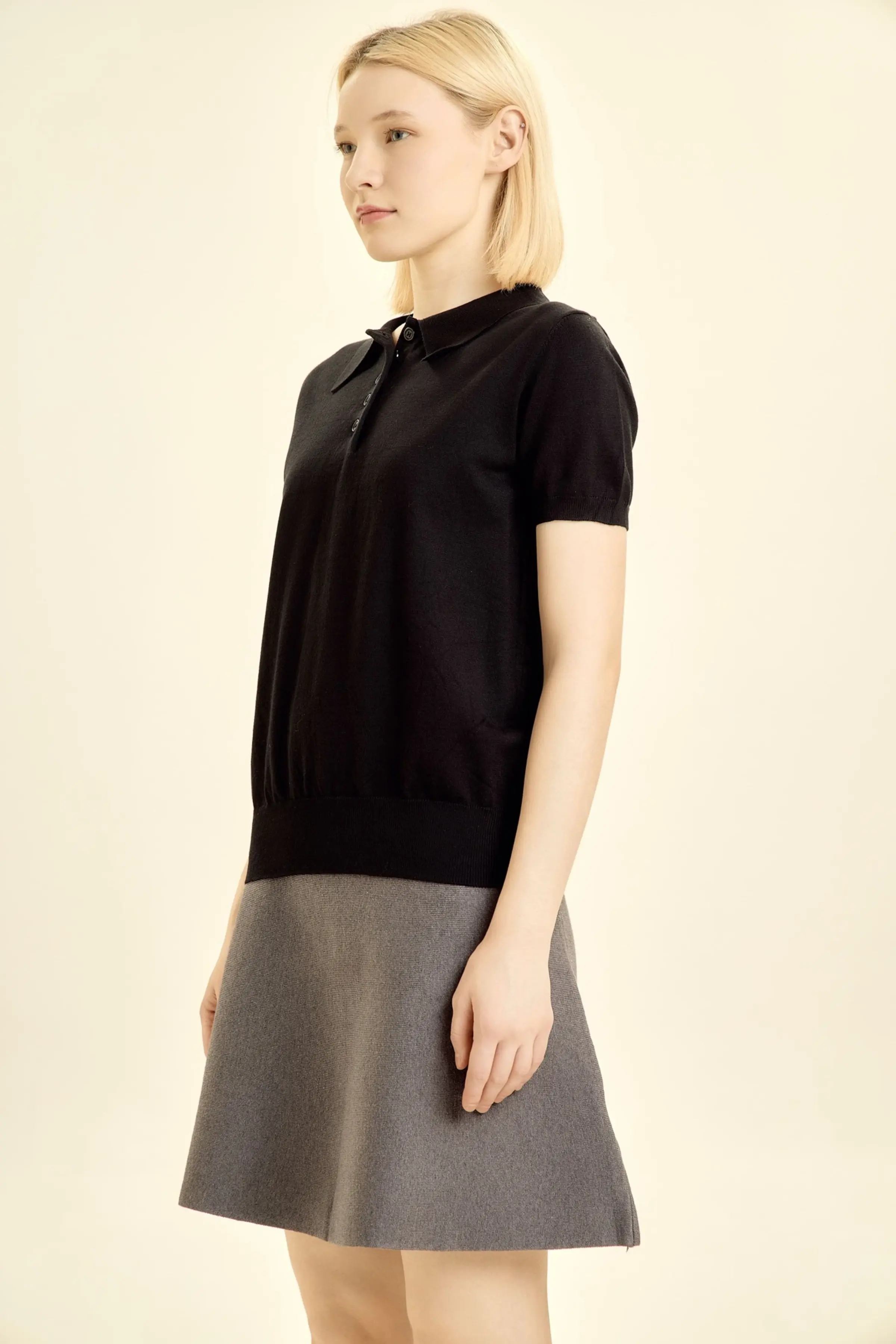 Джемпер черный для женщин 46128-1 60