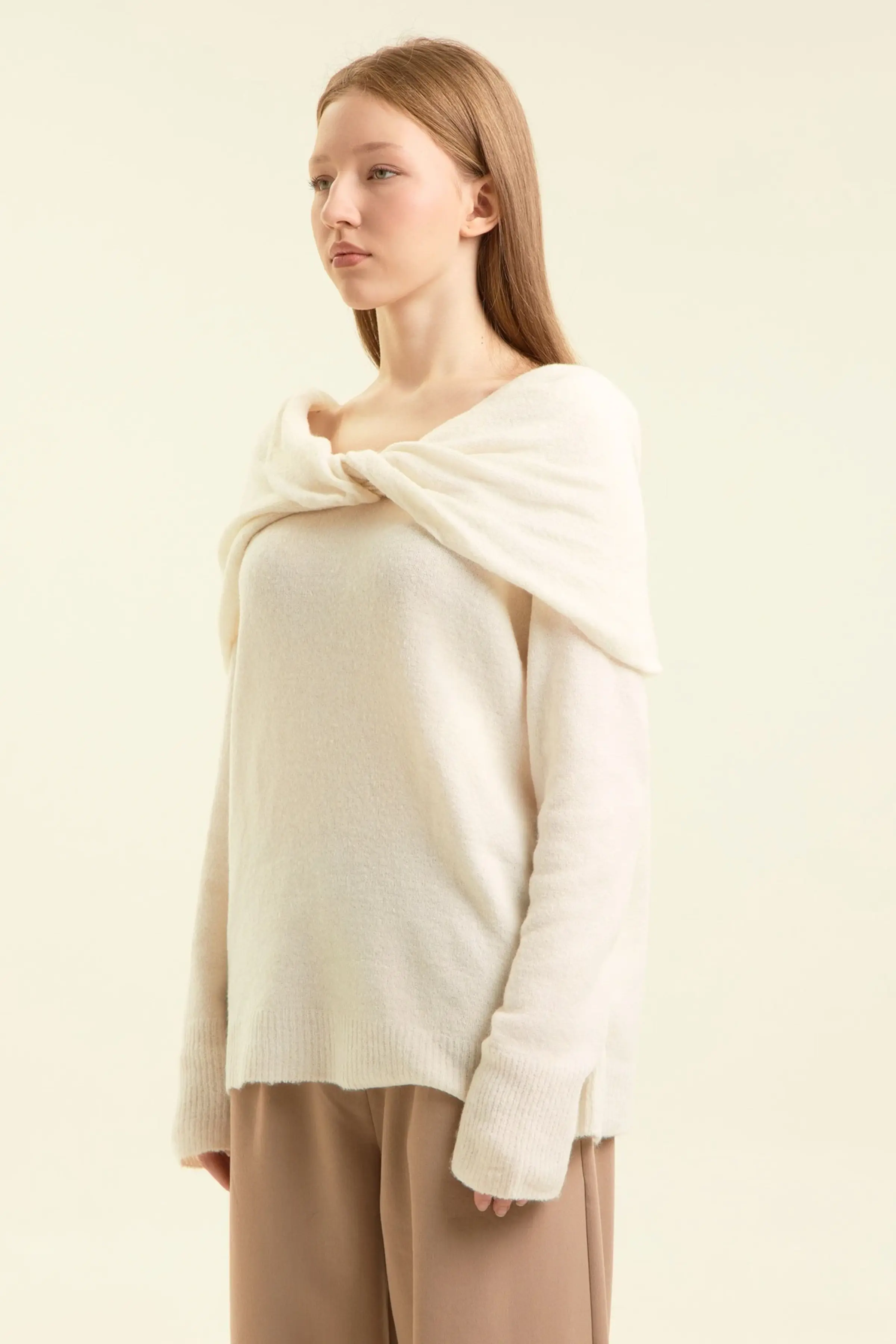 Свитер белый для женщин 47200-4 65