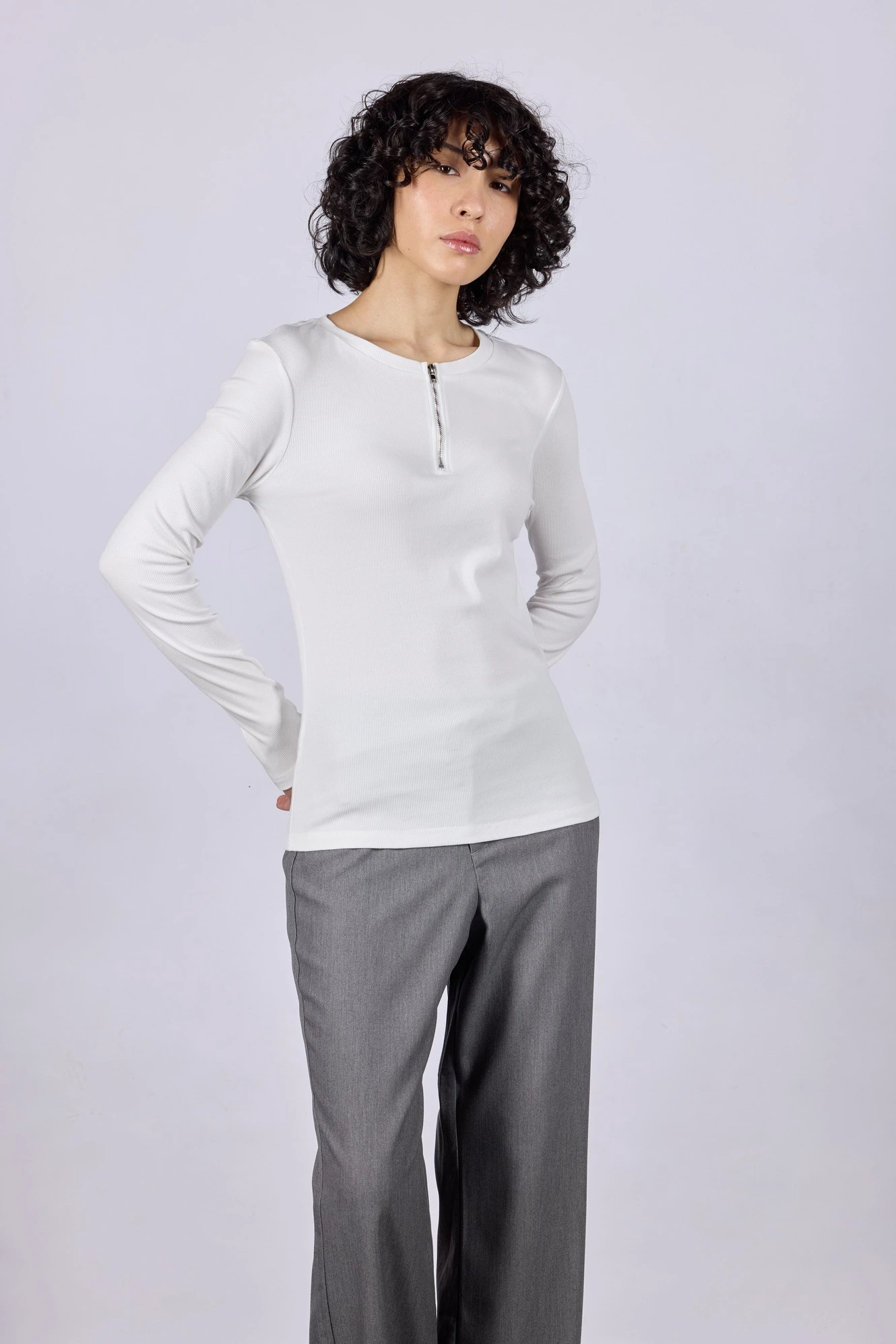 Лонгслив белый для женщин 44143-4 59