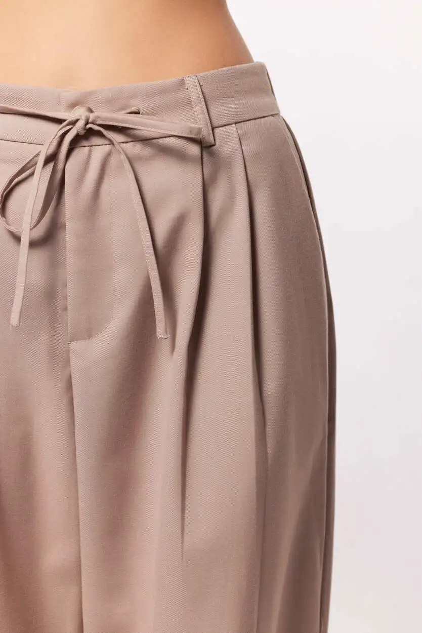 Брюки бежевый для женщин 44296-15 71