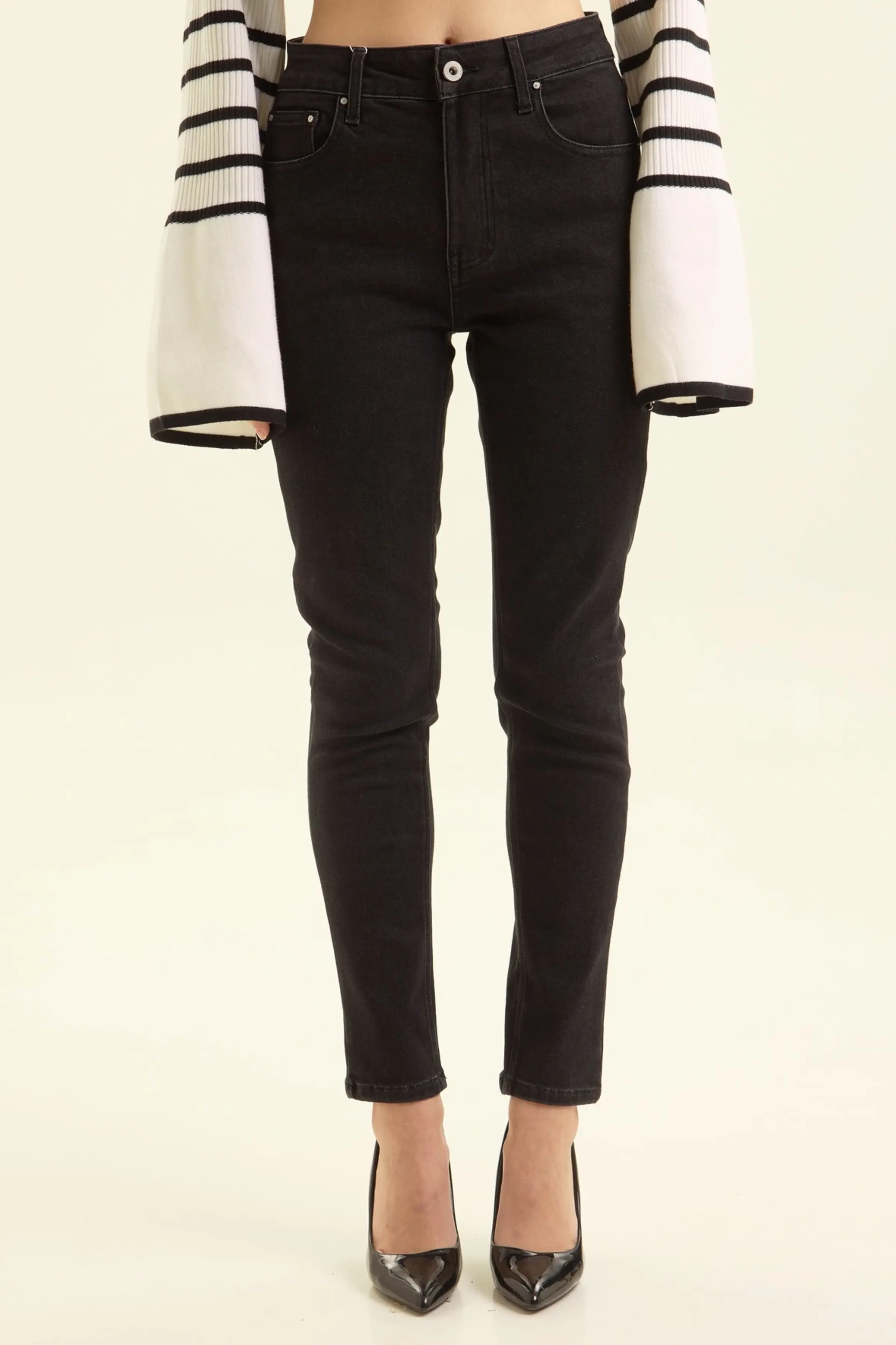 Джинсы черный для женщин 47186-1 74