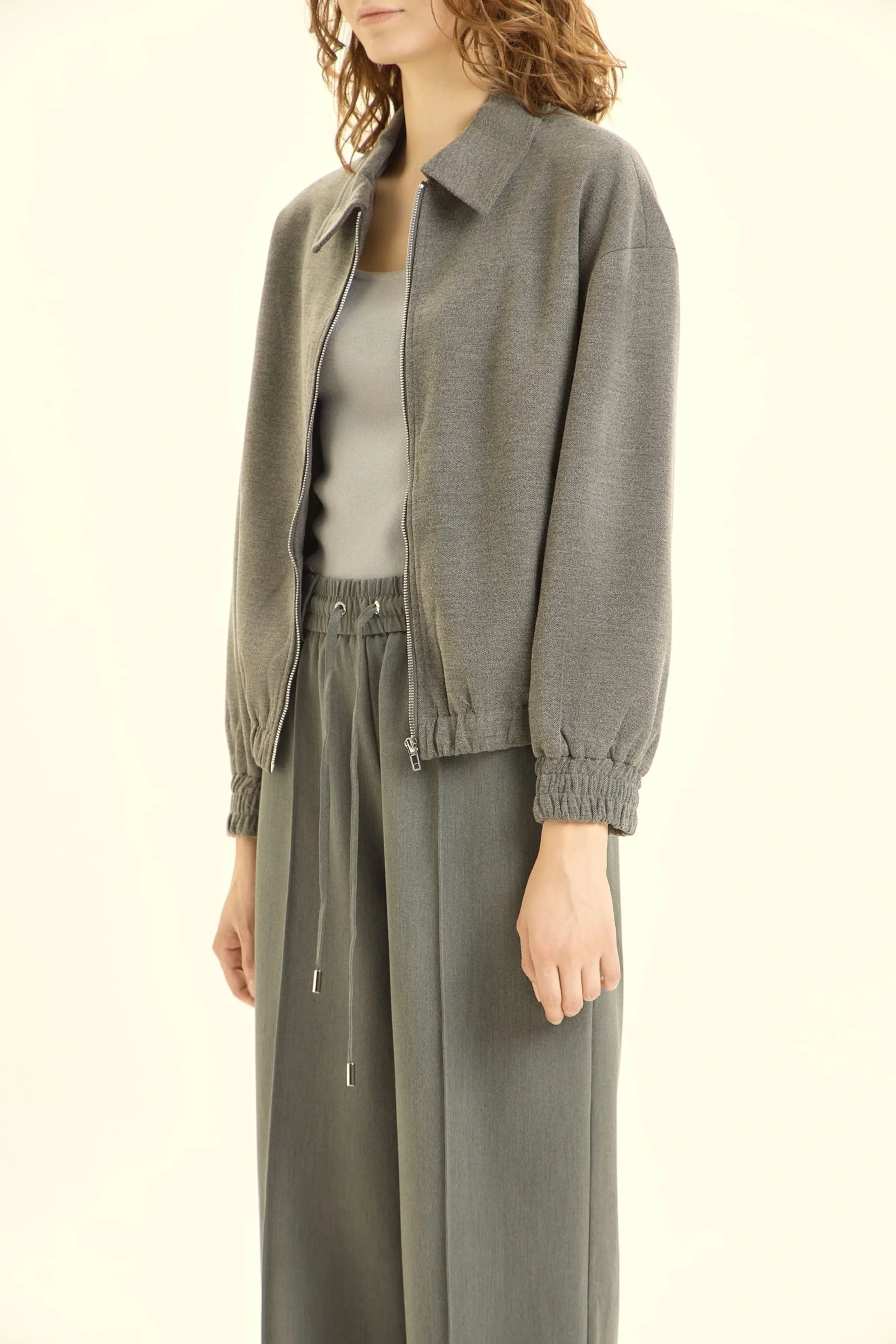 Куртка темно-серый для женщин 46180-12 47