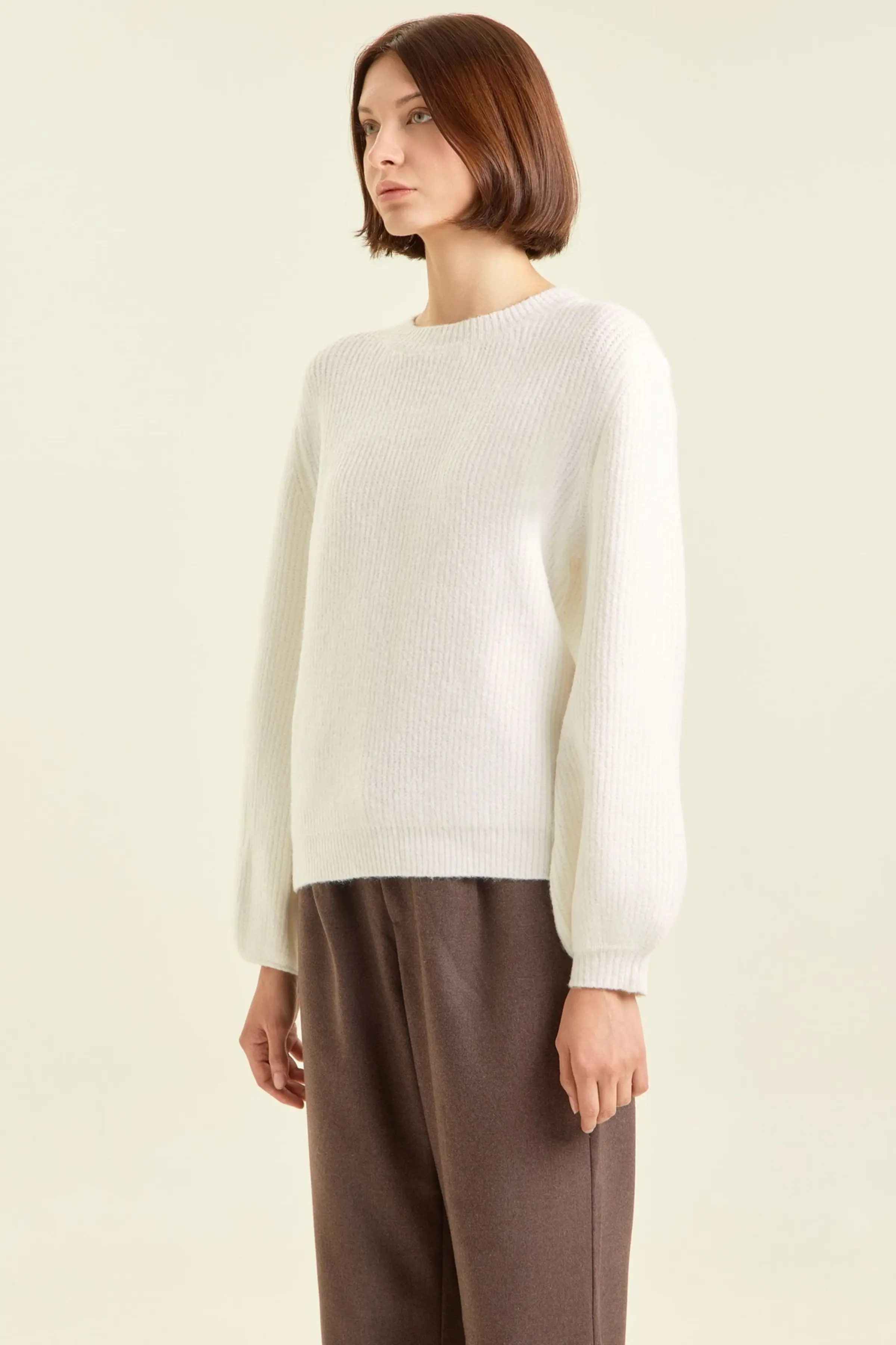 Свитер белый для женщин 47293-4 65