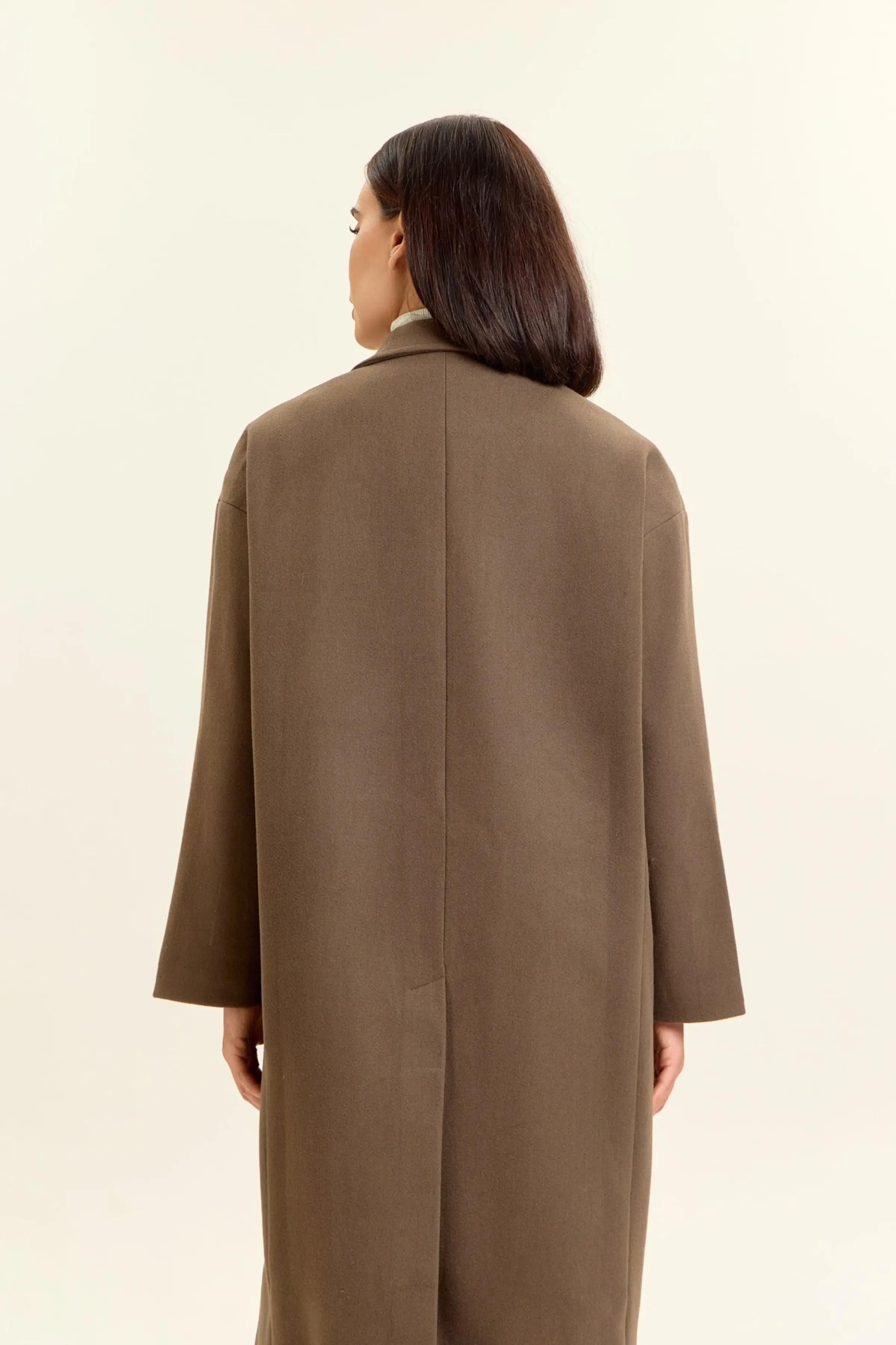 Пальто коричневый для женщин 47110-13 53