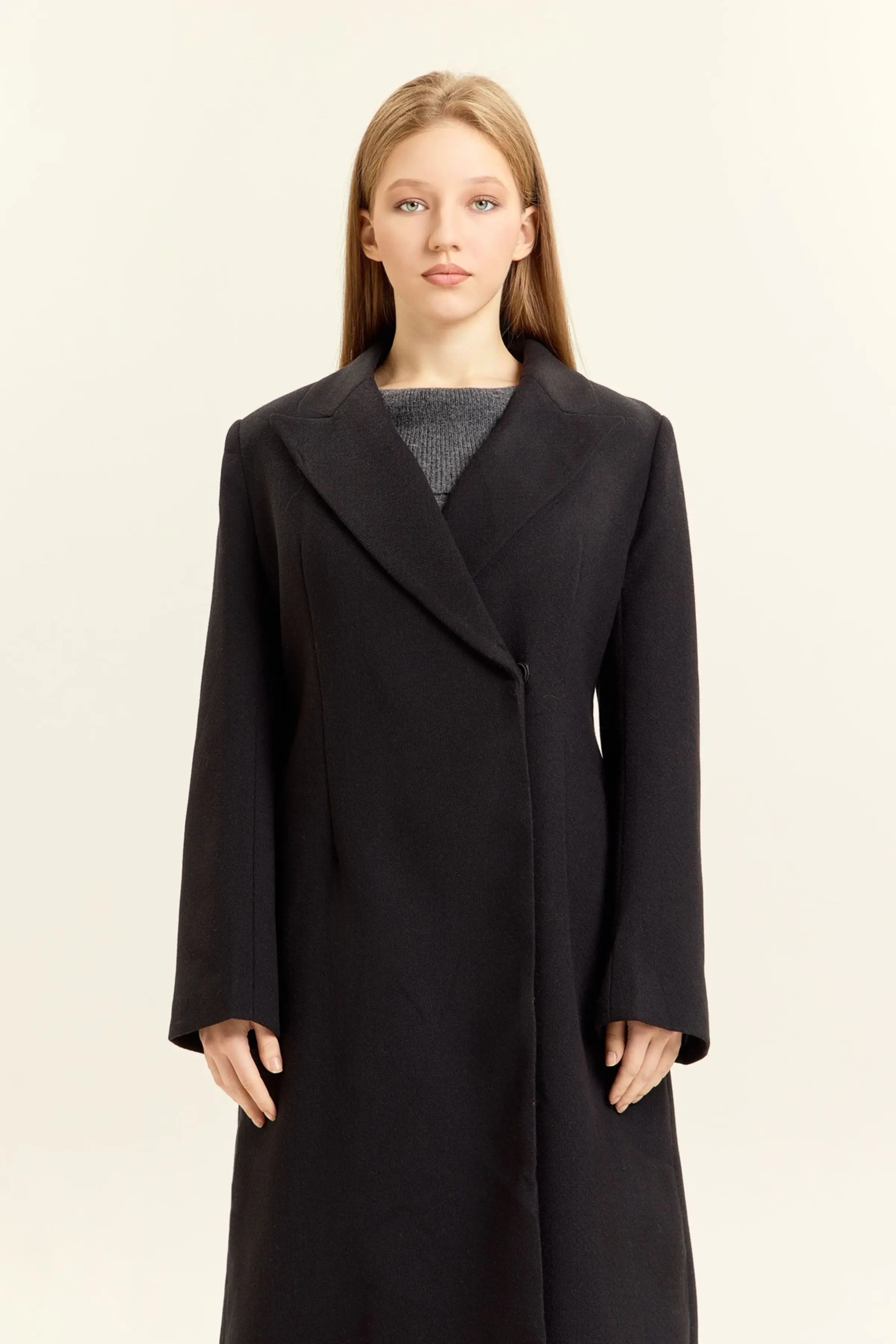 Пальто черный для женщин 47106-1 53