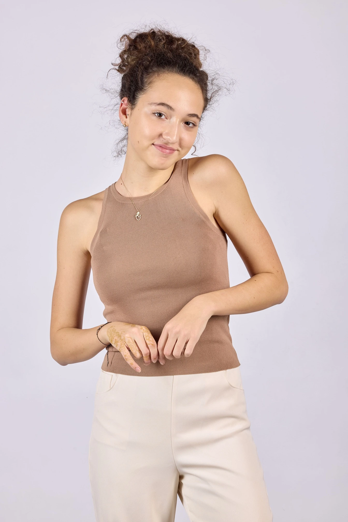 Топ темно-бежевый для женщин 44112-78 46