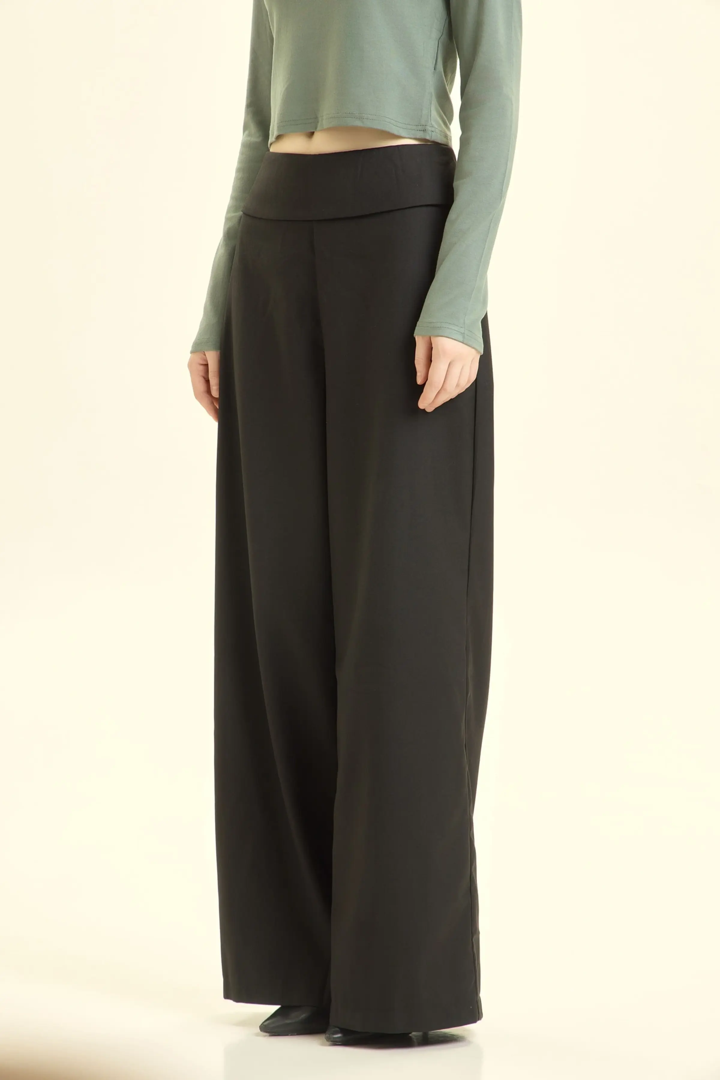 Брюки черный для женщин 46182-1 71