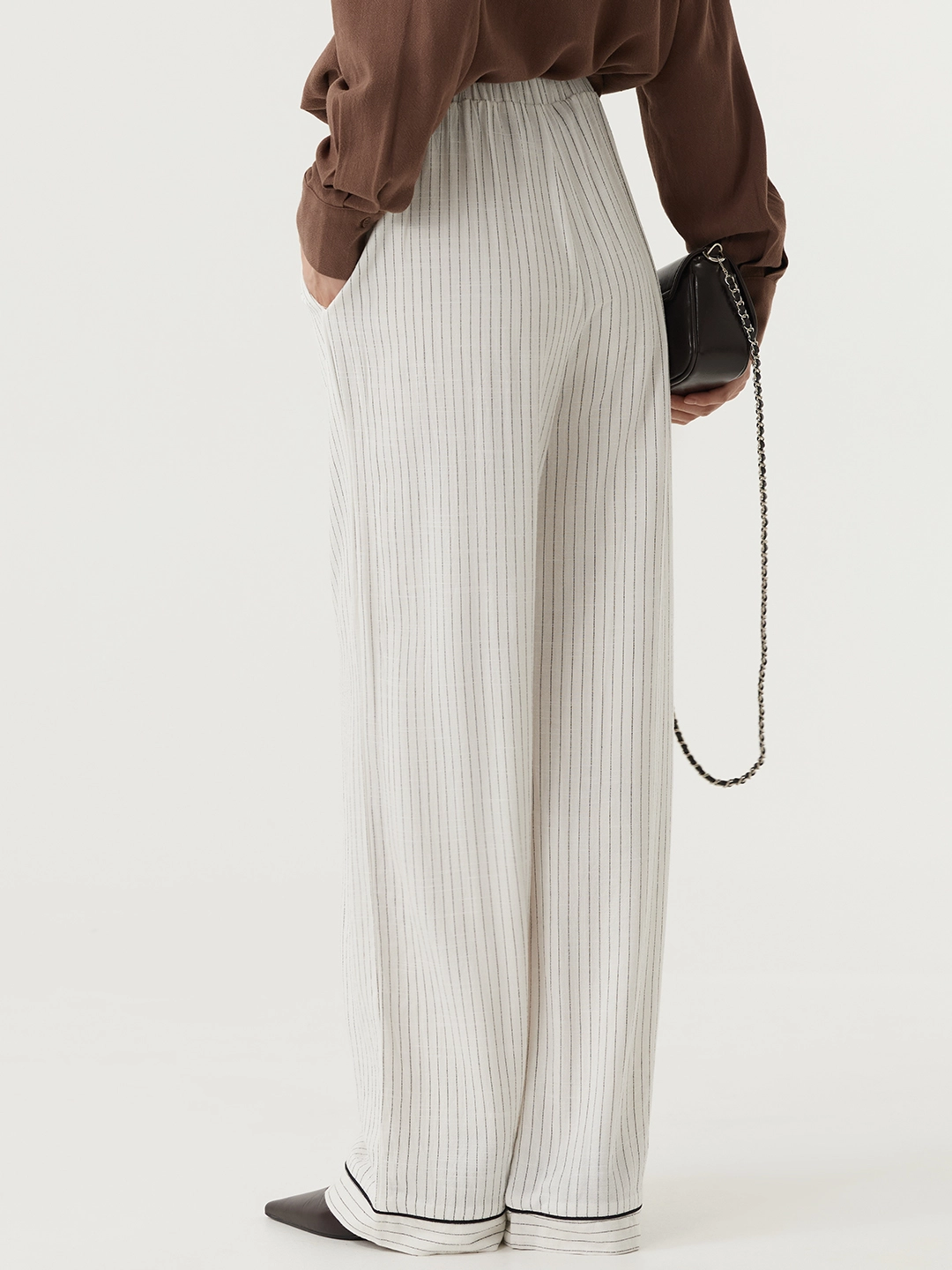 Брюки бело-черная полоска для женщин 48347-46 71