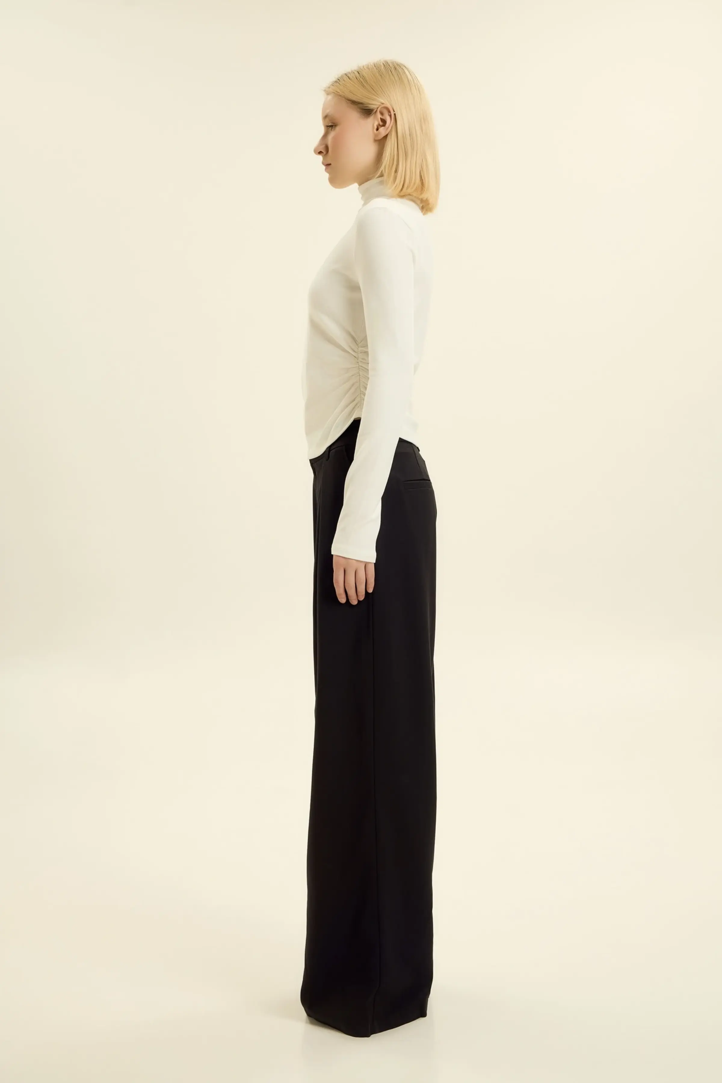 Лонгслив белый для женщин 46247-4 59