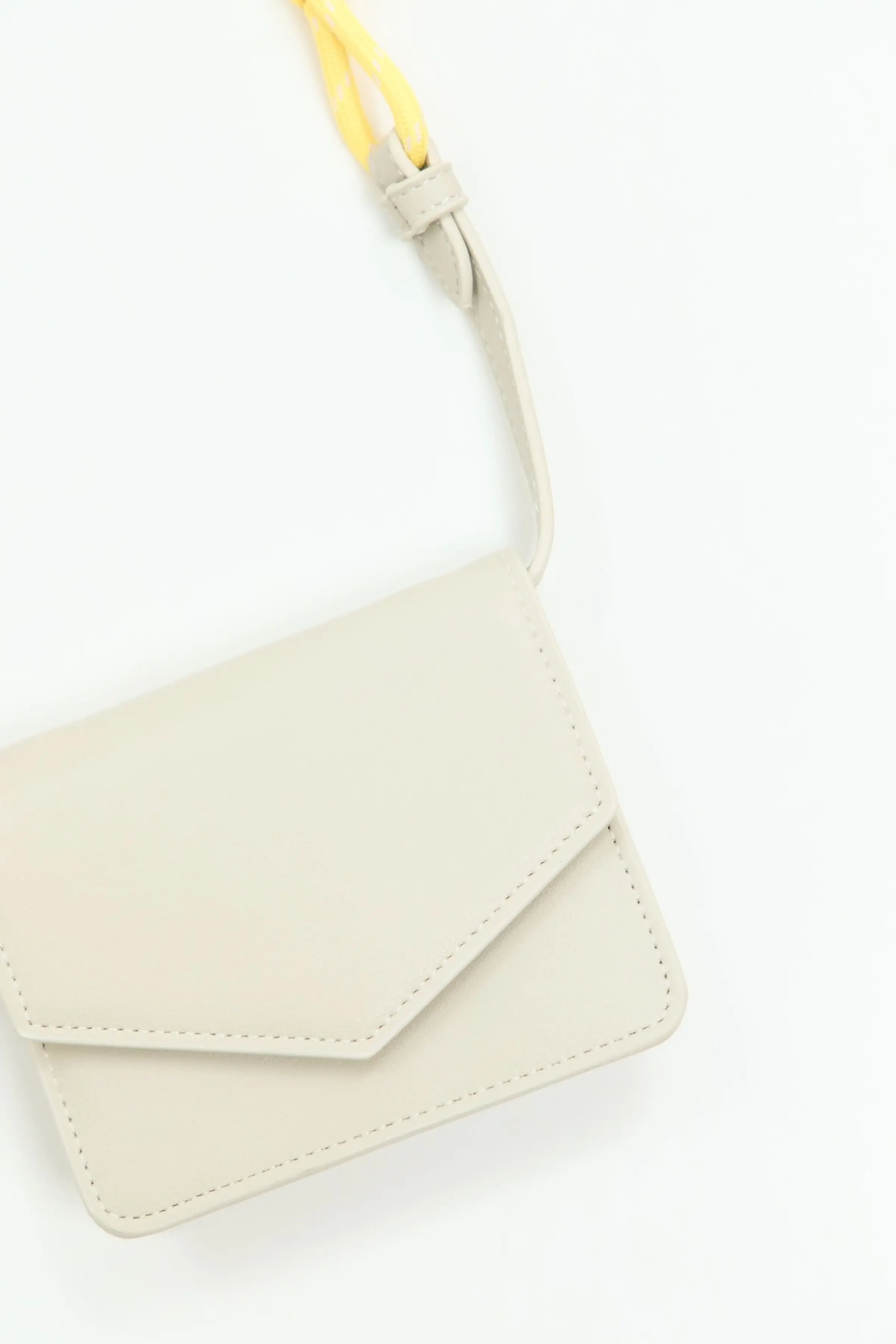 Сумка айвори для женщин H-240-234 18