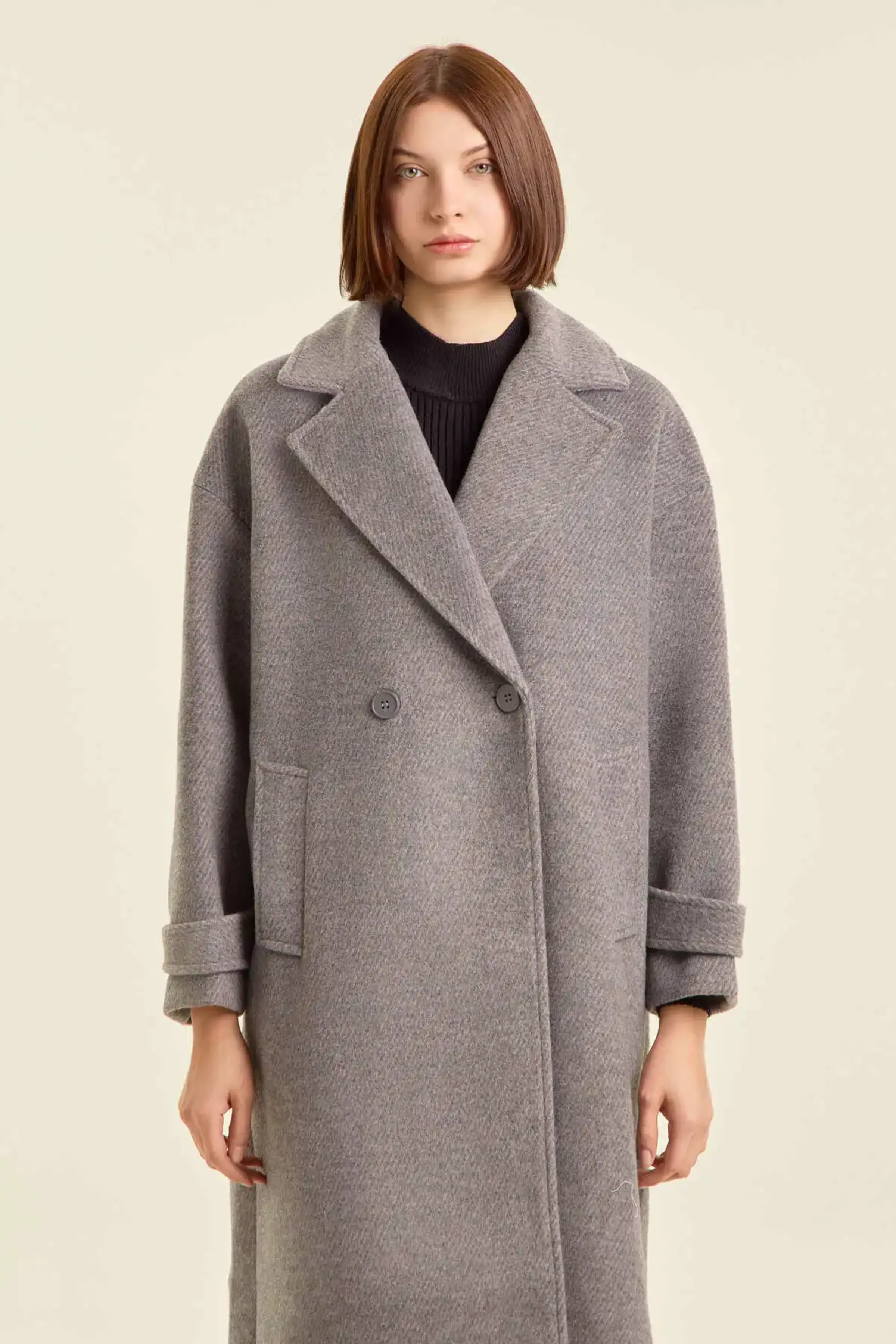Пальто серый для женщин 47111-61 53
