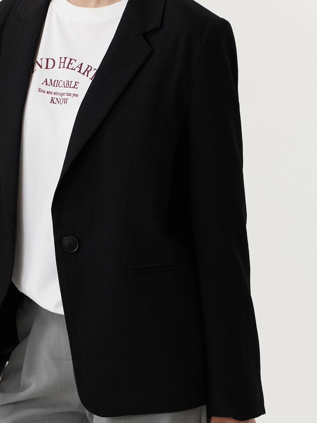 Жакет черный для женщин 48236-1 64