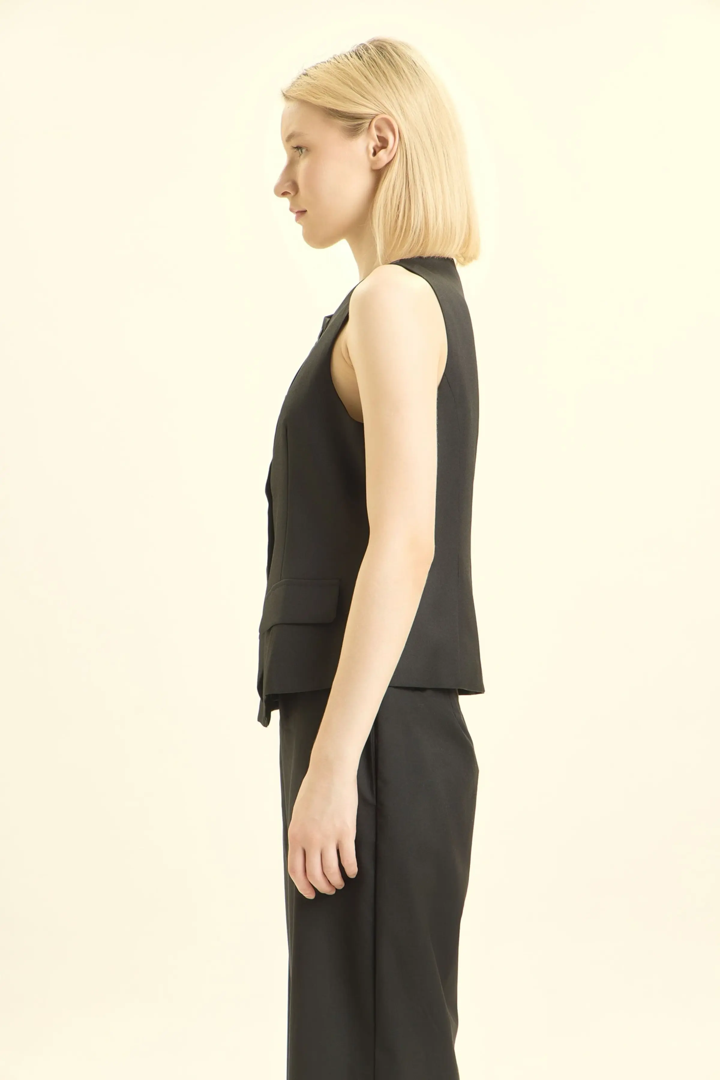 Жилетка черный для женщин 46183-1 58