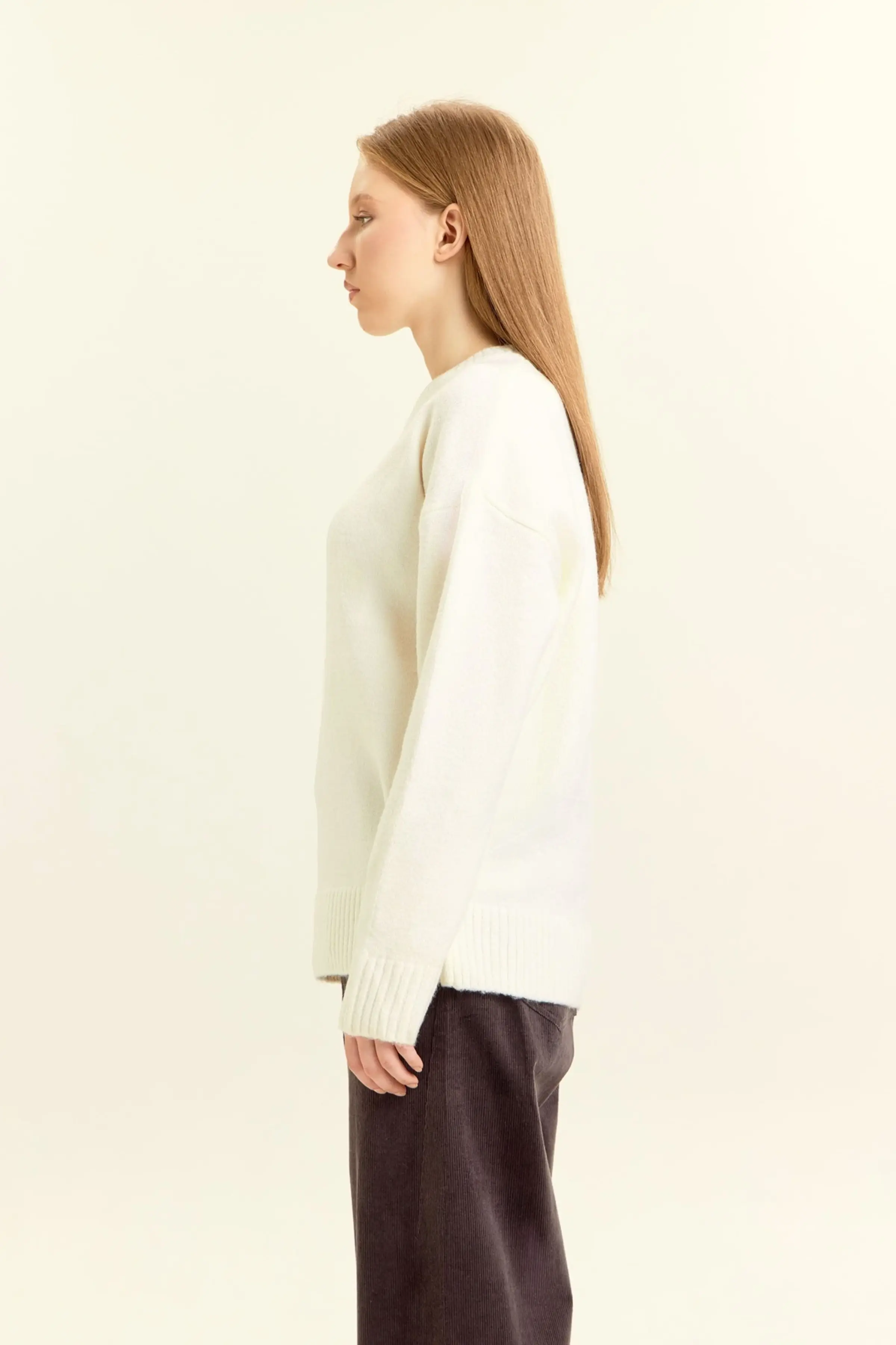 Свитер белый для женщин 47191-4 65