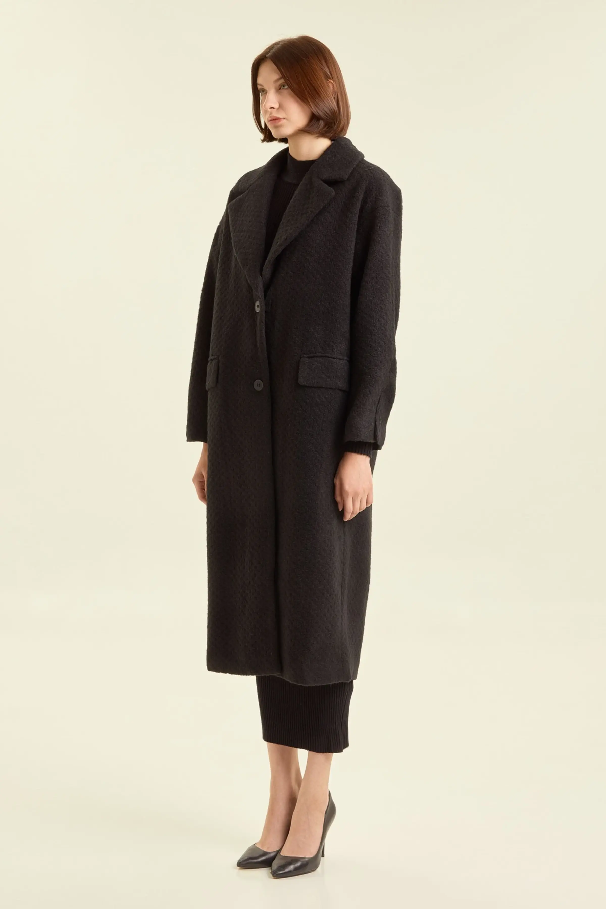 Пальто черный для женщин 47109-1 53