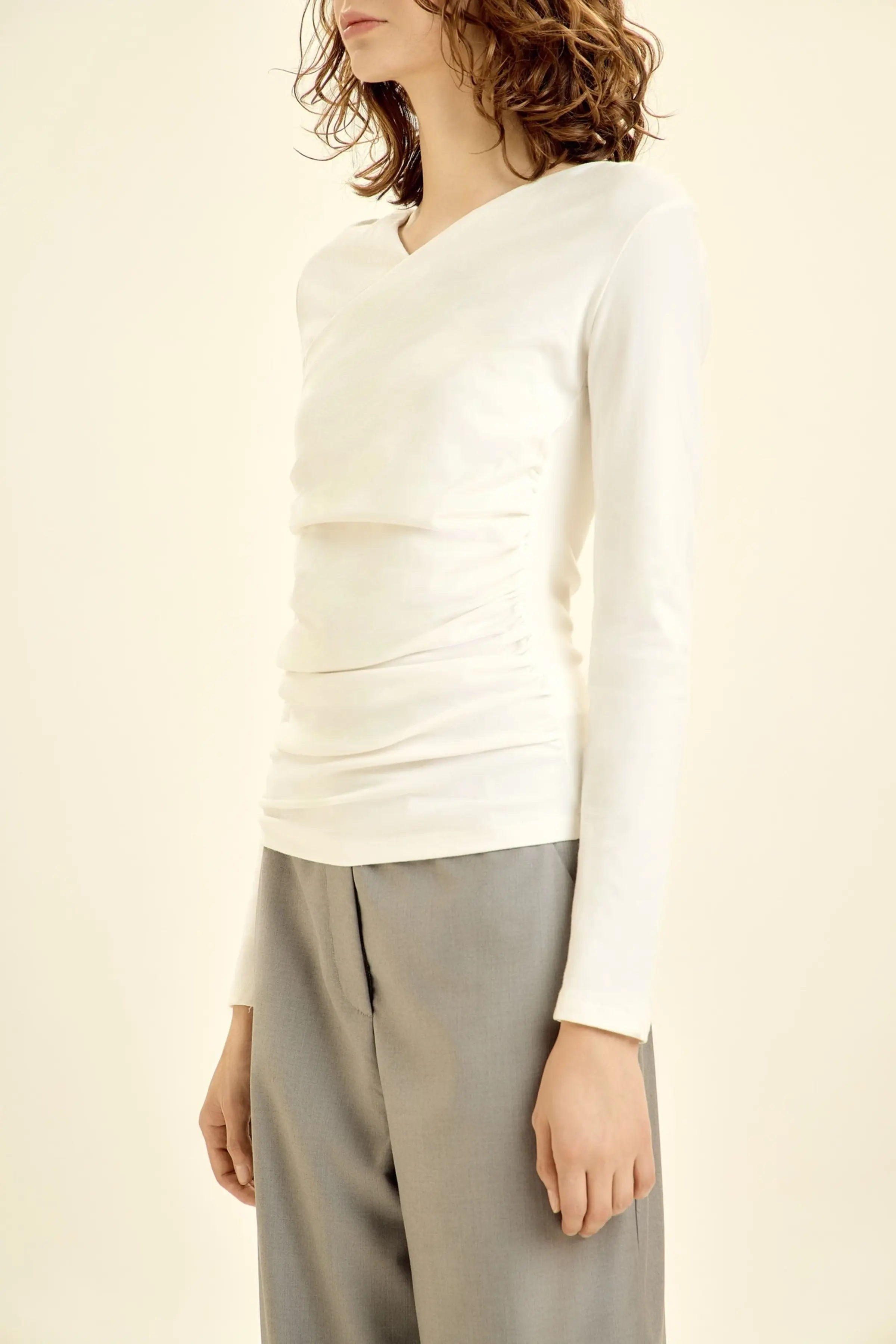 Лонгслив белый для женщин 46190-4 59