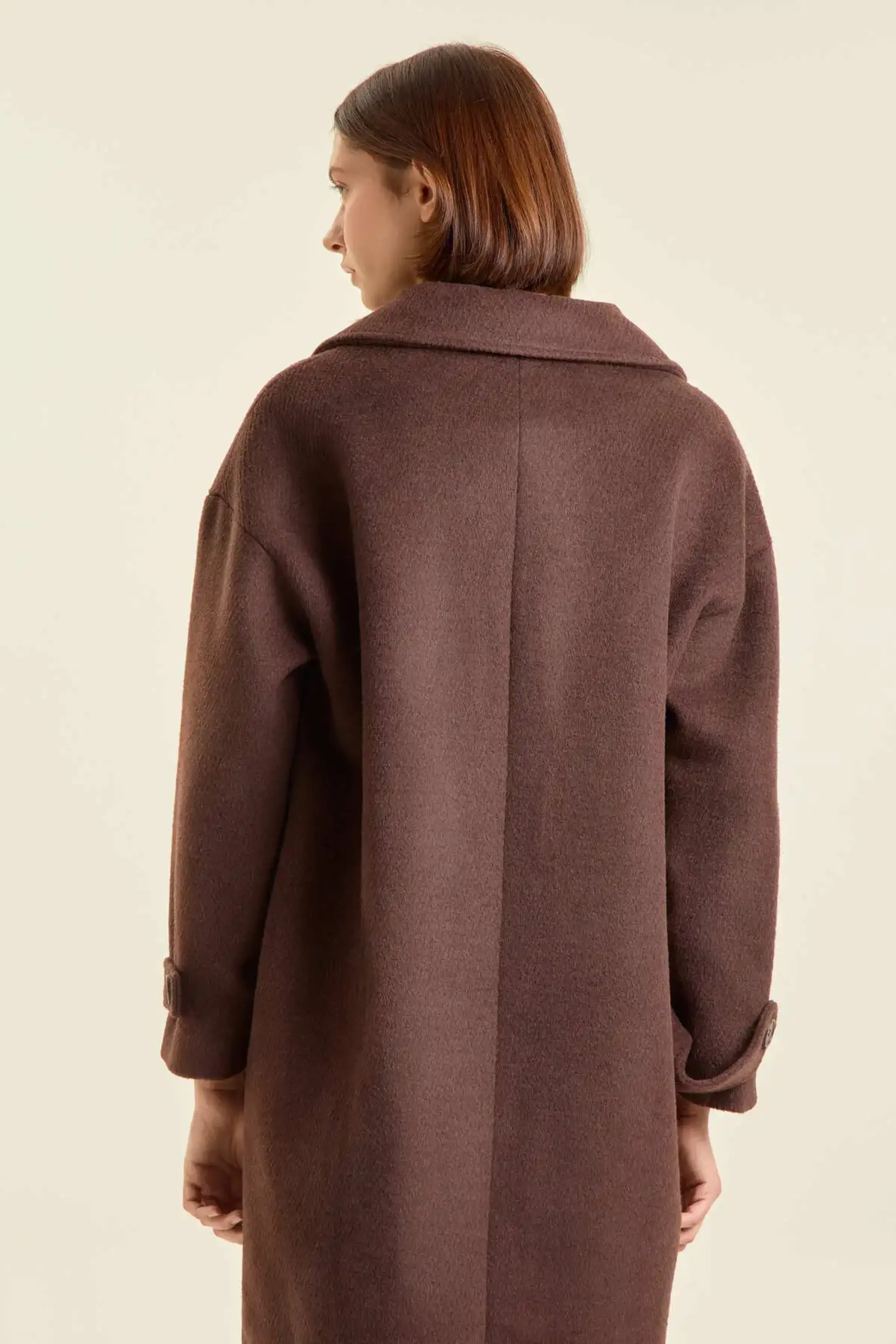 Пальто коричневый для женщин 47111-13 53