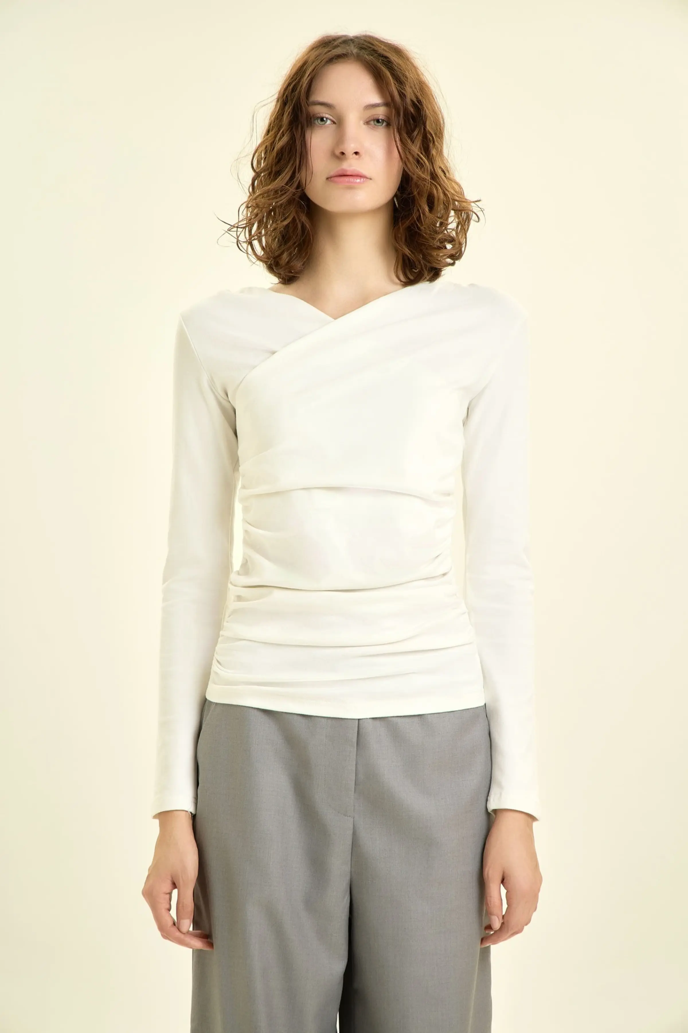 Лонгслив белый для женщин 46190-4 59