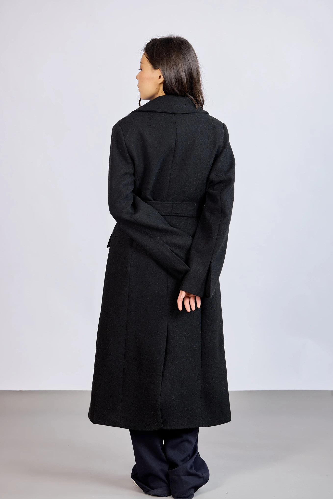 Пальто черный для женщин 43424-1 53