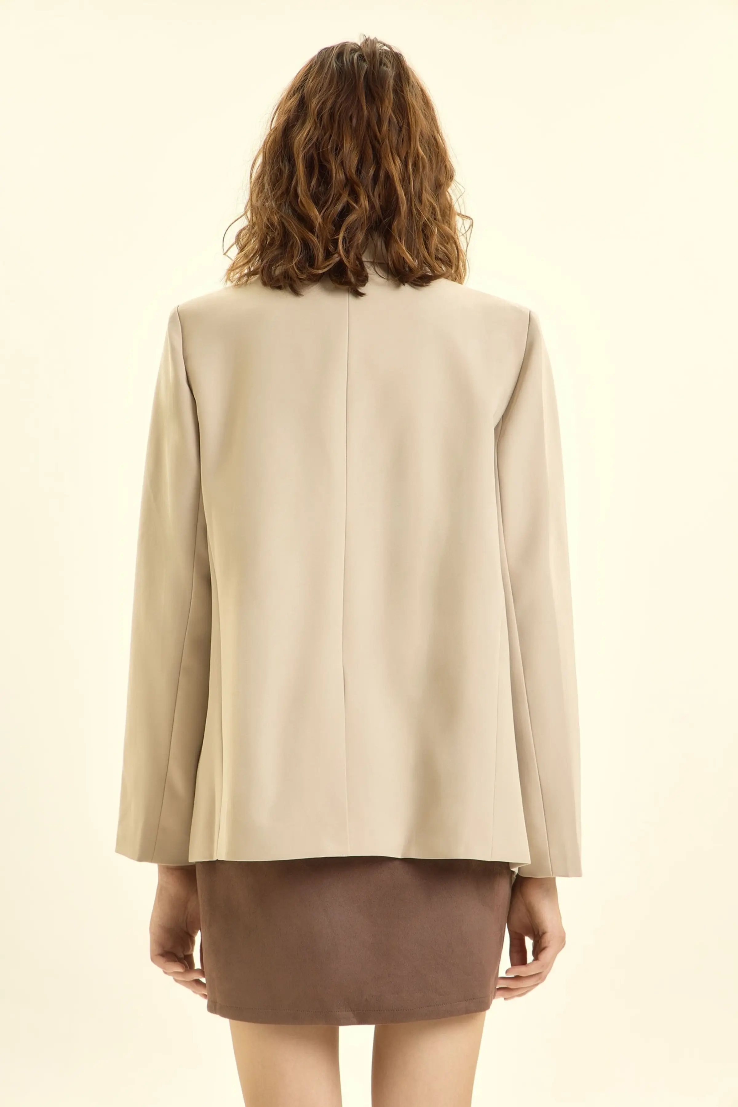 Жакет бежевый для женщин 46263-15 64