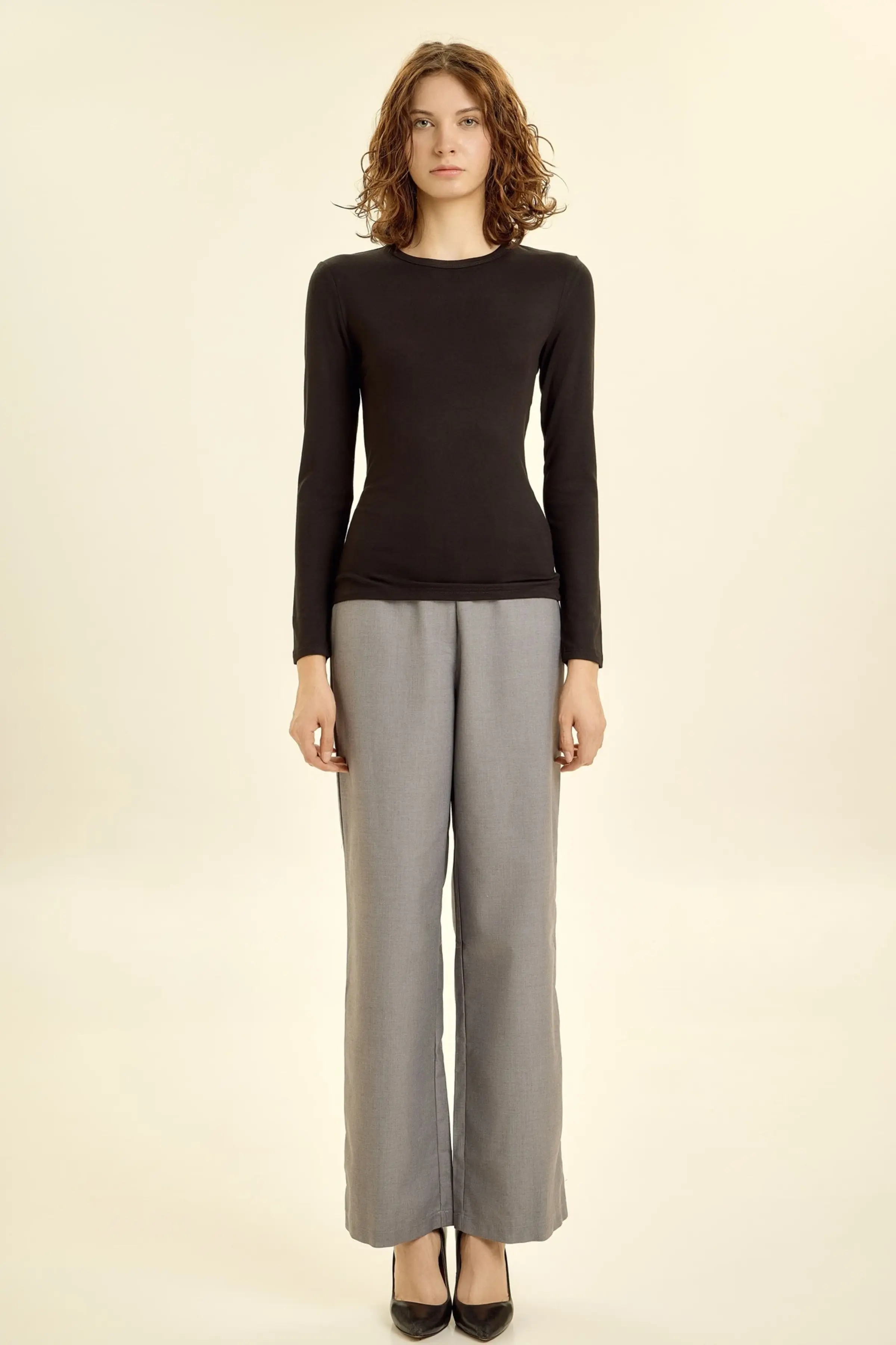 Лонгслив черный для женщин 46133-1 59