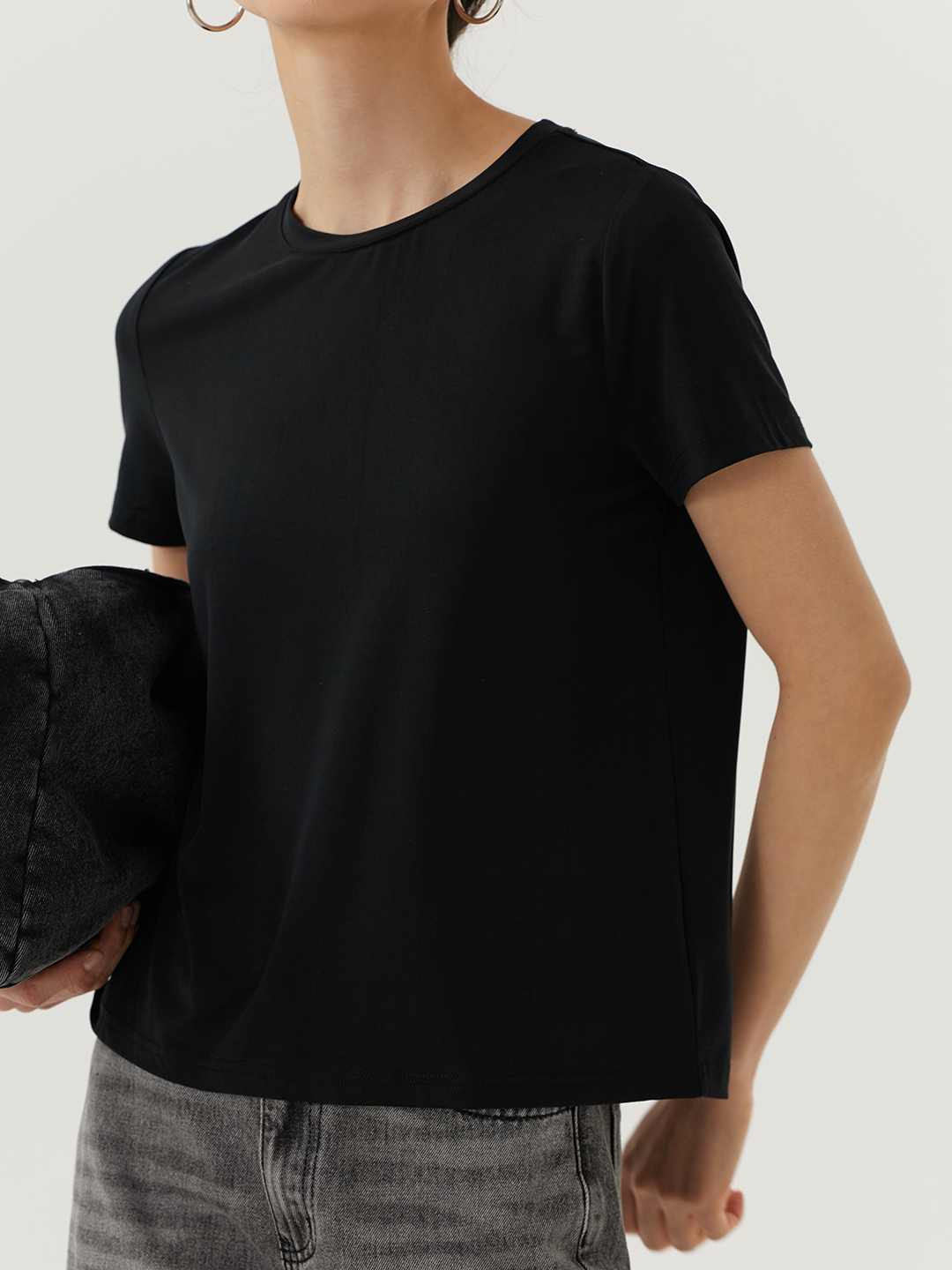 Футболка черный для женщин 48132-1 67