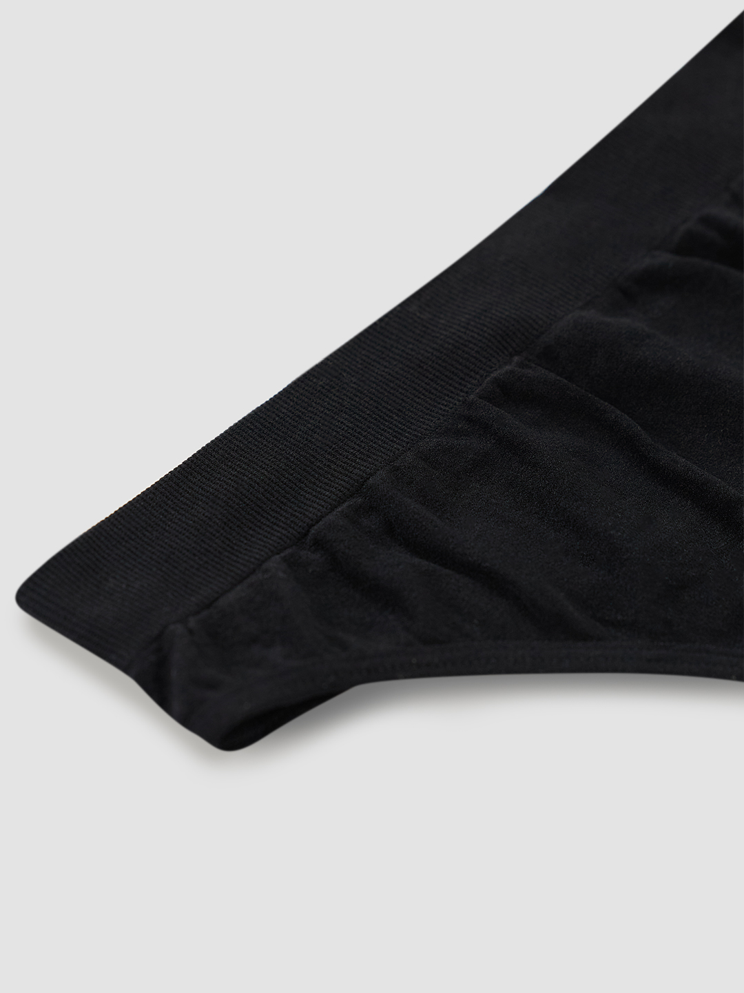 Трусы черный для женщин U48-187-1 19