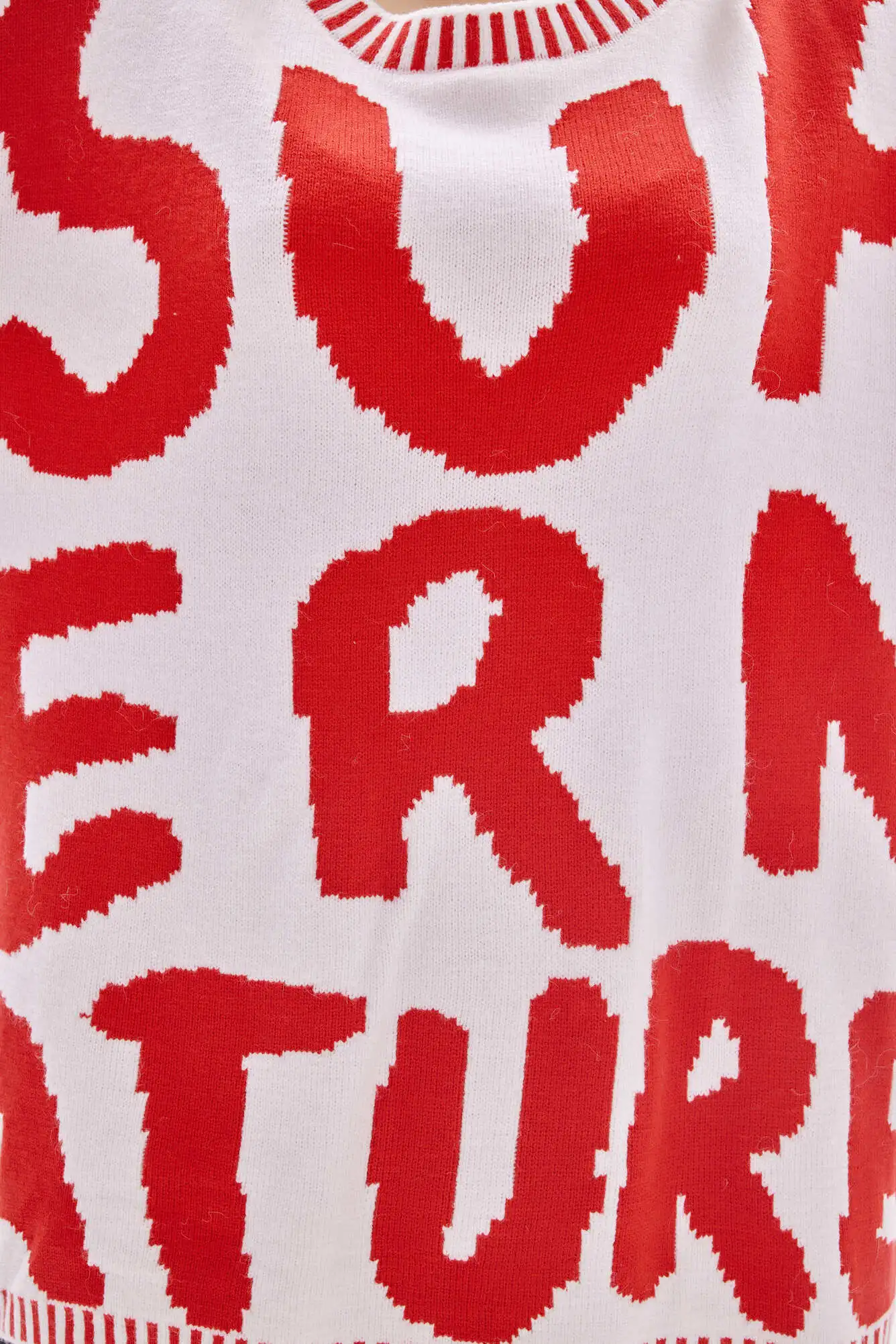 Свитер красный для женщин 39199-7 65