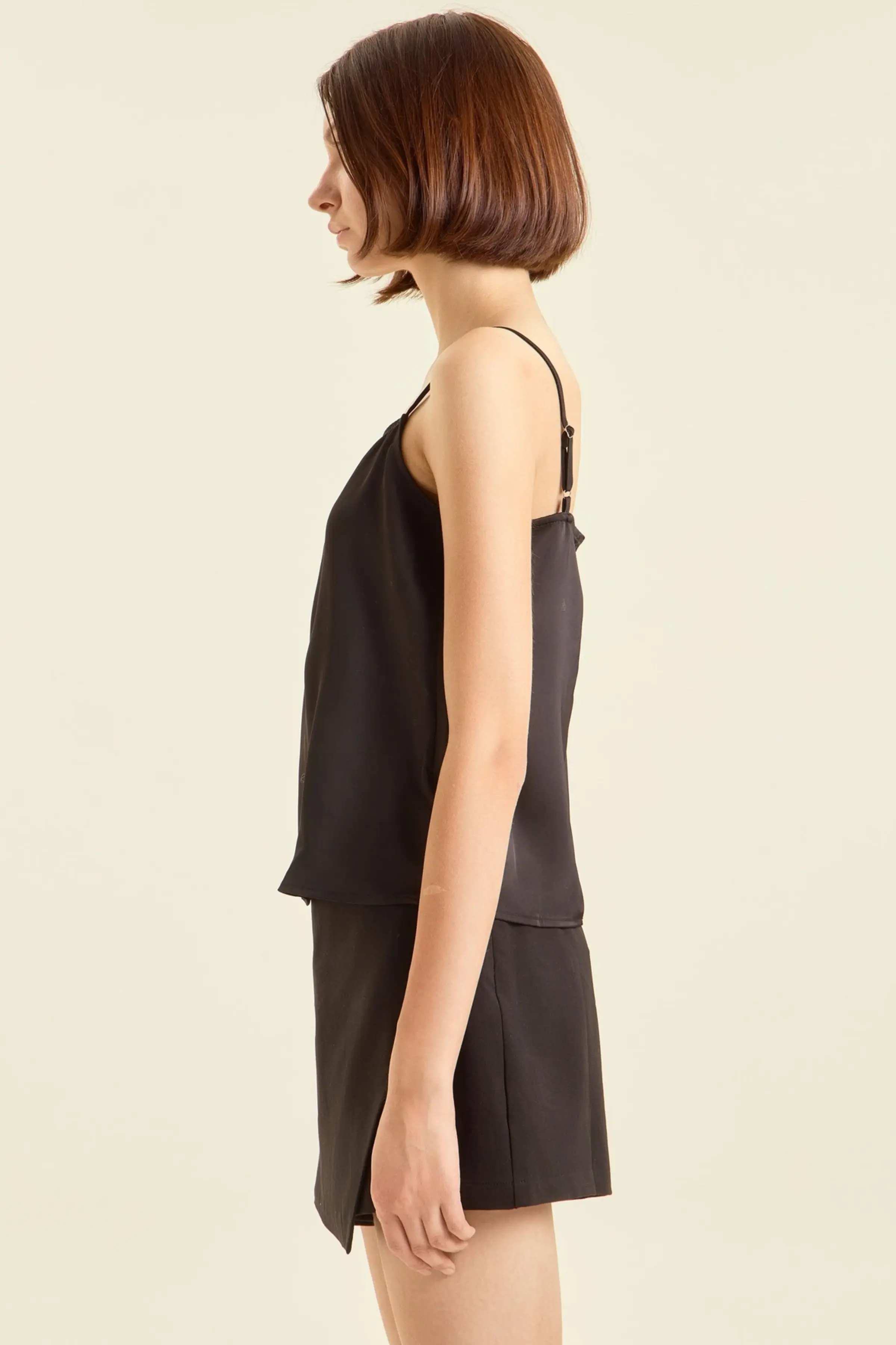 Топ черный для женщин 47261-1 46